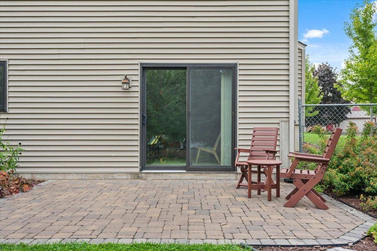 8821 Rainier Court, Woodbury, MN 55125 45-DSC08142.jpg