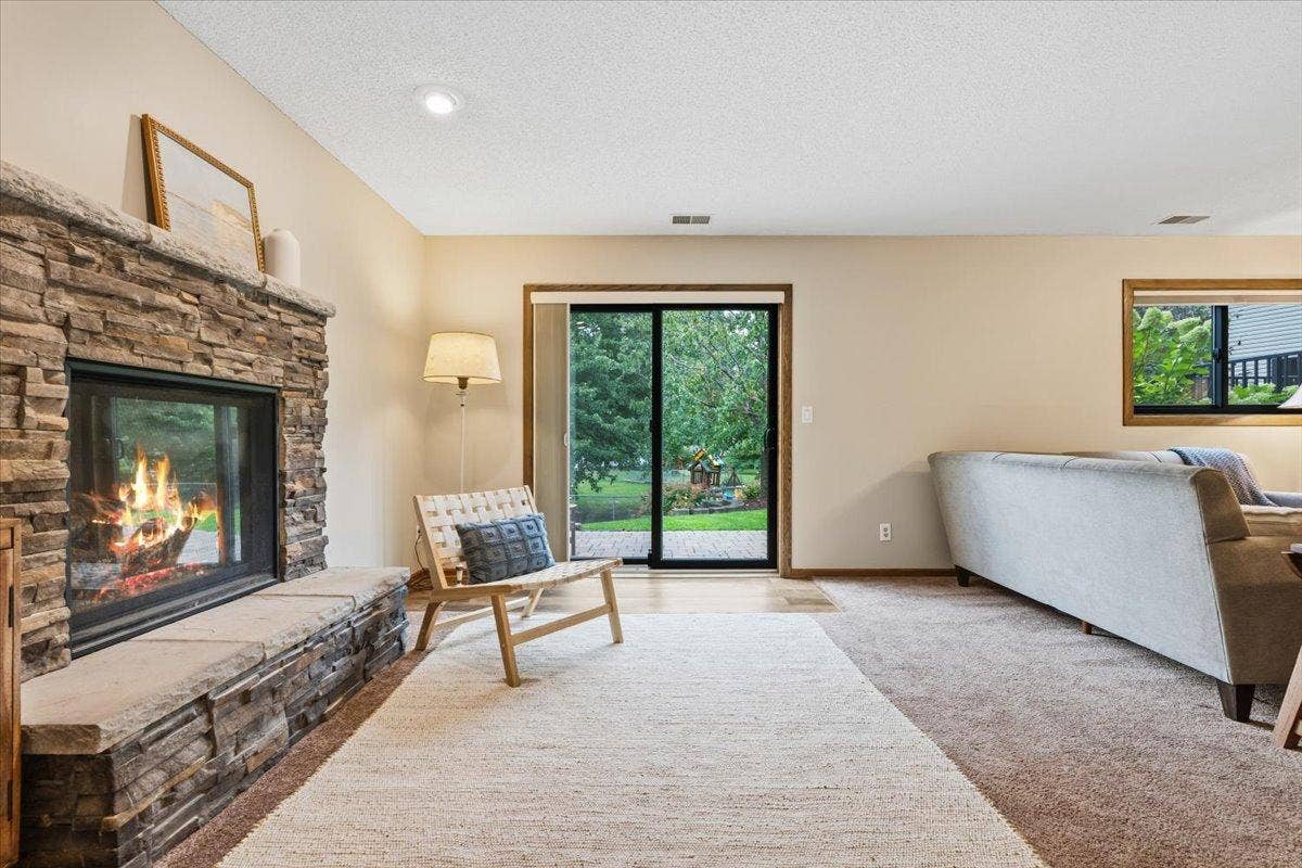 8821 Rainier Court, Woodbury, MN 55125 30-DSC08086.jpg