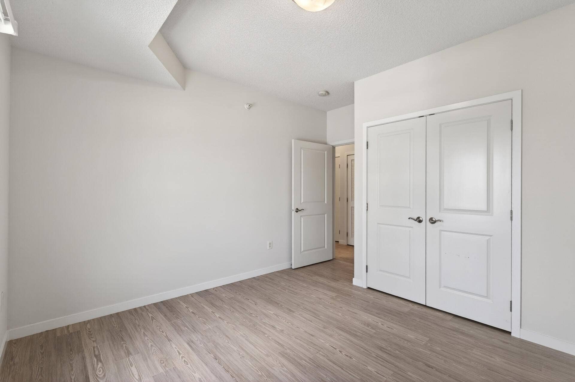 619 8th Street SE, #308, 50, Minneapolis, MN 55414 25_619_8th_30825_mls.jpg