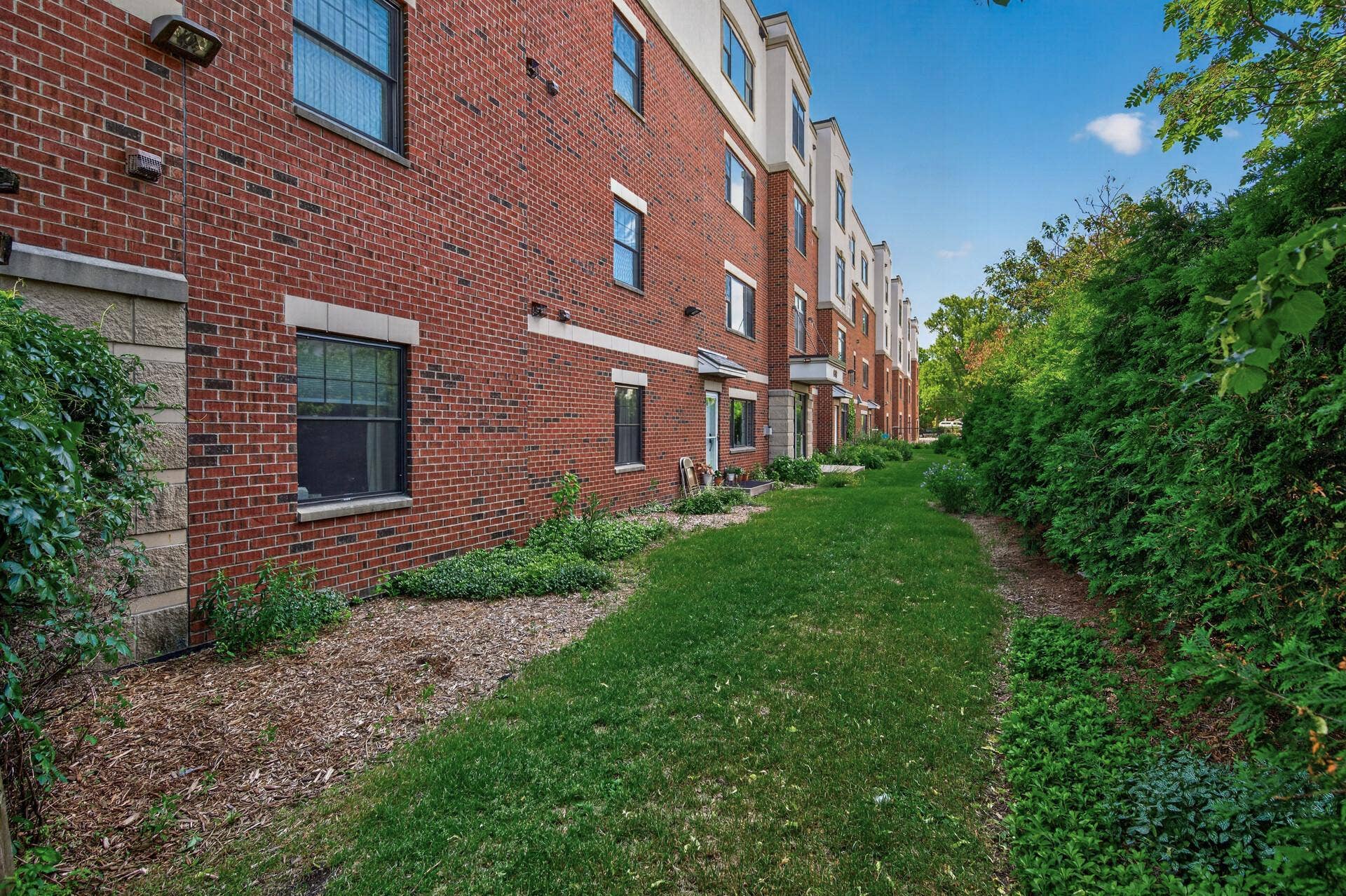 619 8th Street SE, #308, 50, Minneapolis, MN 55414 Heated underground parking included.jpg