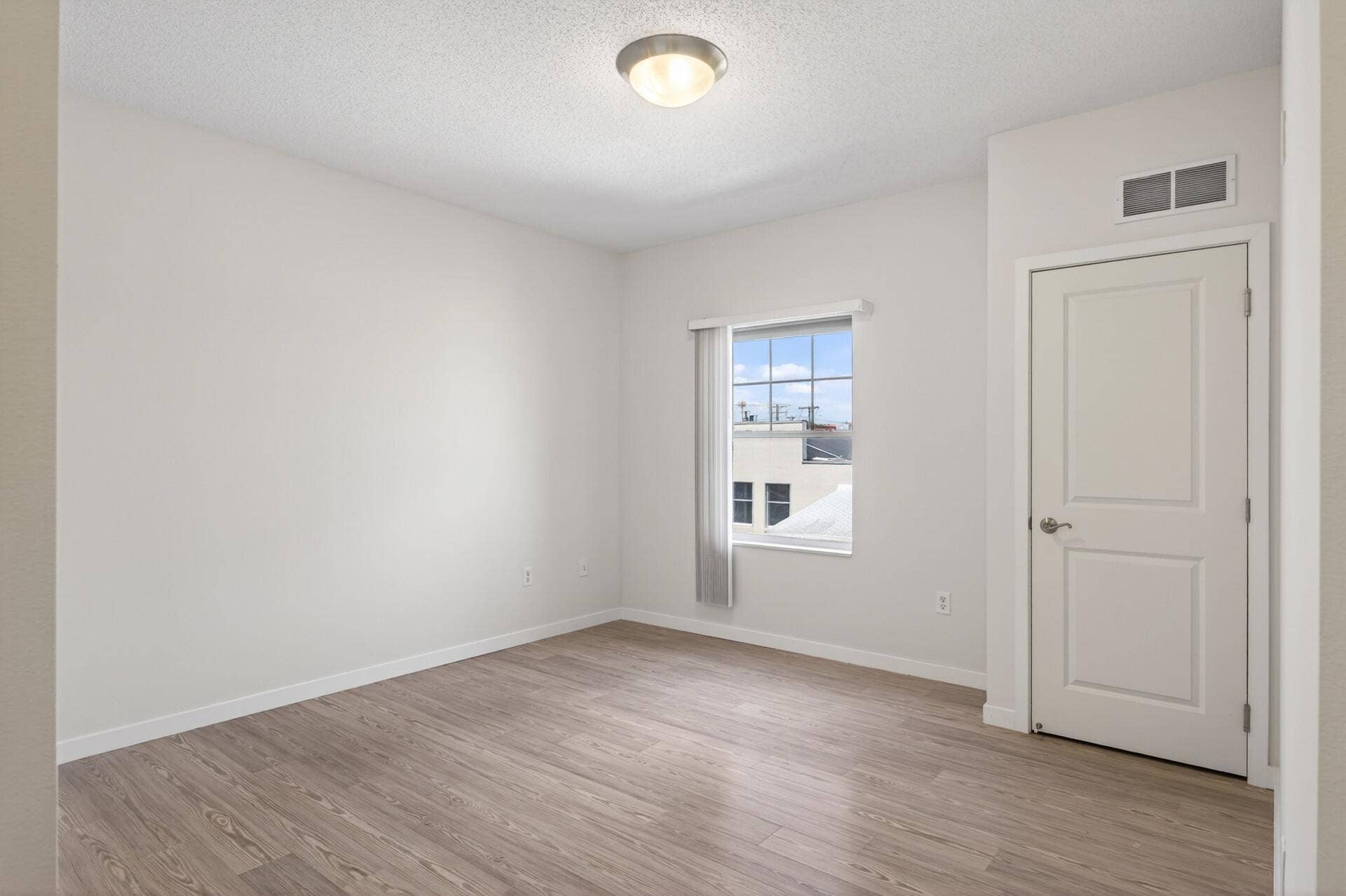 619 8th Street SE, #308, 50, Minneapolis, MN 55414 20_619_8th_30820_mls.jpg