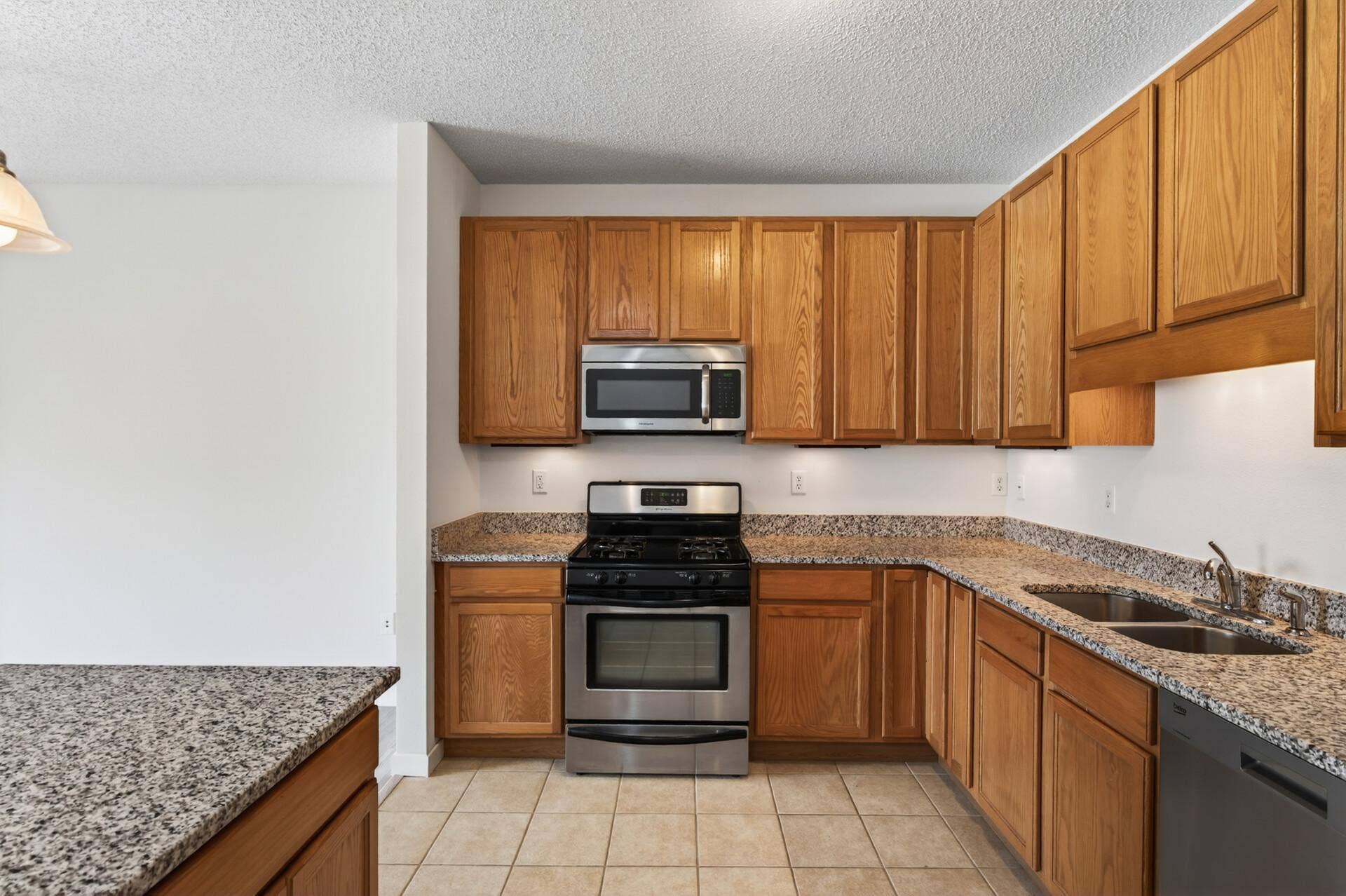 619 8th Street SE, #308, 50, Minneapolis, MN 55414 13_619_8th_30813_mls.jpg