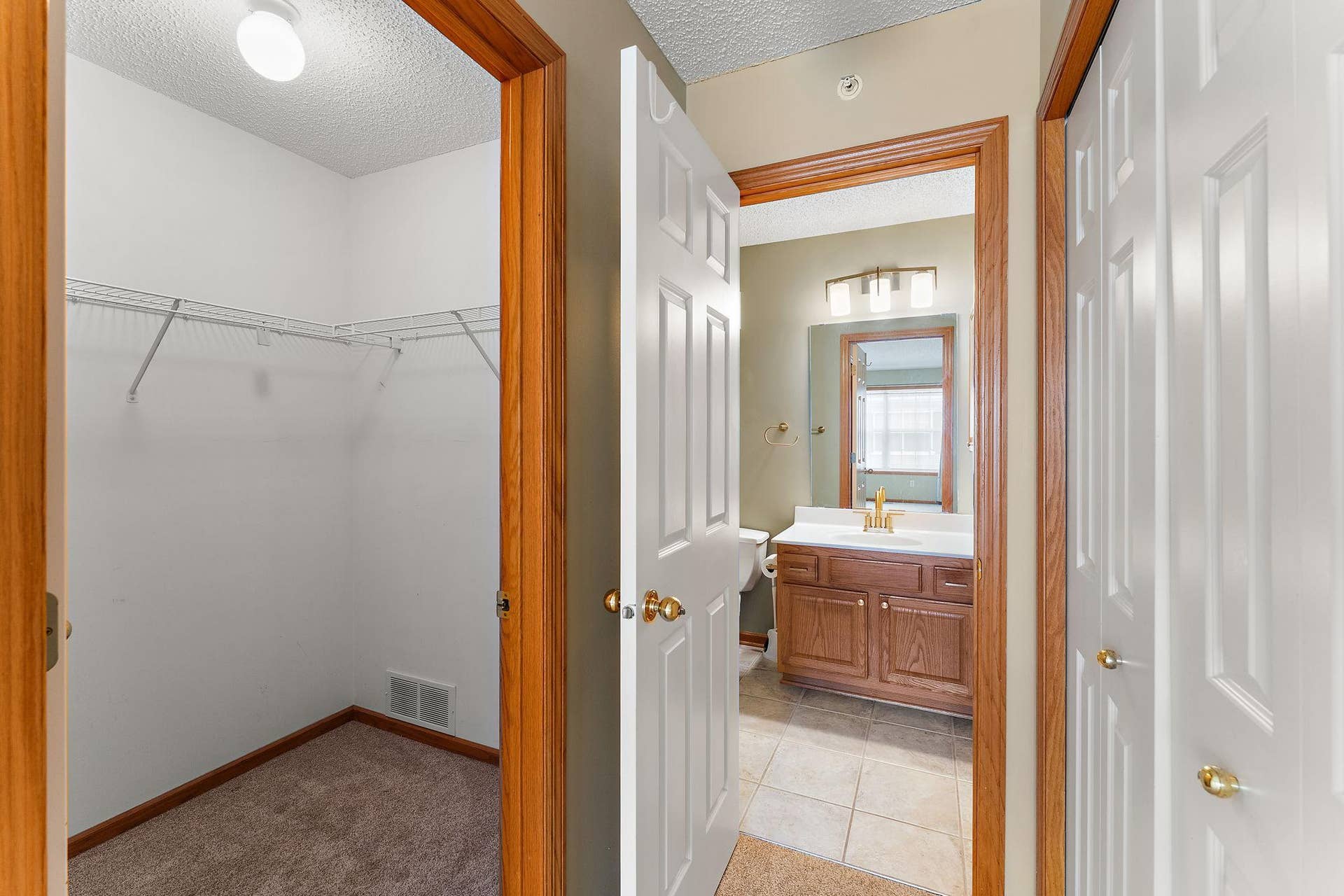 1610 Woodlynn Avenue, #3, Maplewood, MN 55109 1610 Woodlynn Avenue, #3, Maplewood, MN 55109