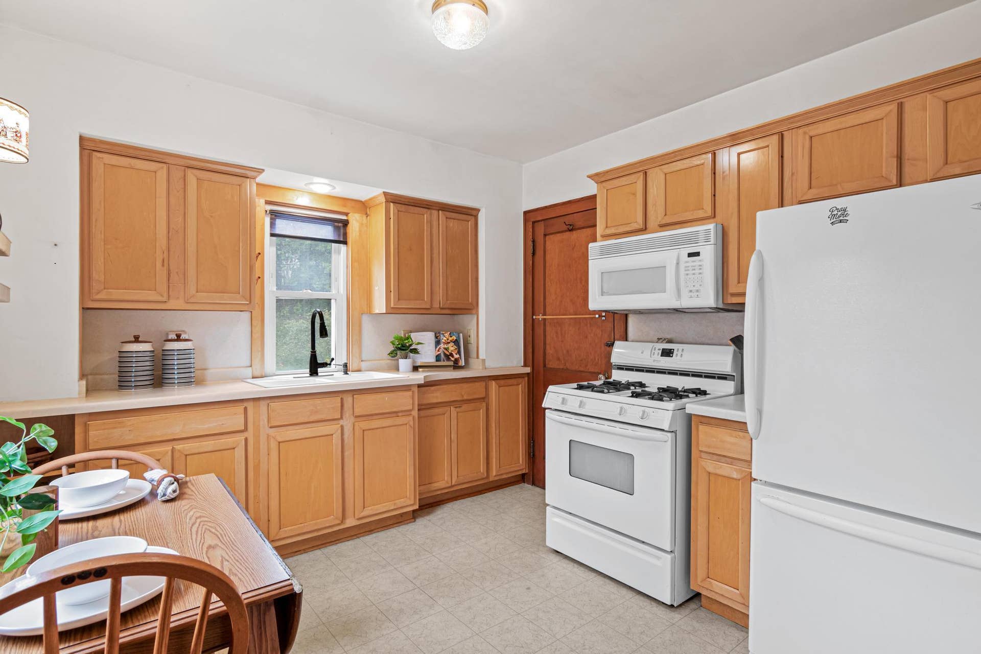 1186 Englewood Avenue, 93, Saint Paul, MN 55104 A bright kitchen offers plenty of cabinetry.