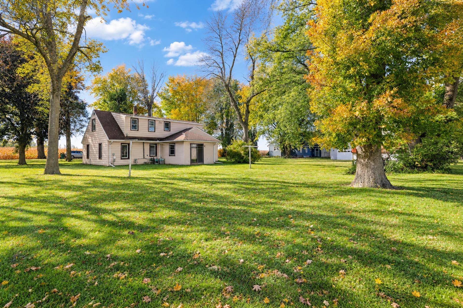 105 Amsterdam Avenue W, Hollandale, MN 56045 back side view.jpg