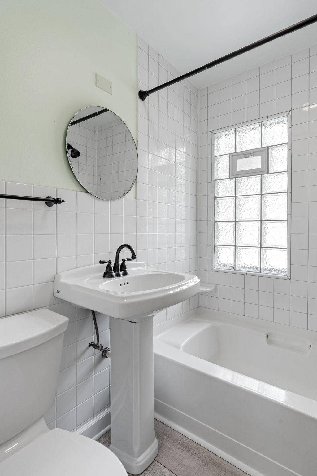 1317 Monroe Street NE, 43, Minneapolis, MN 55413 Upstairs Full Bath