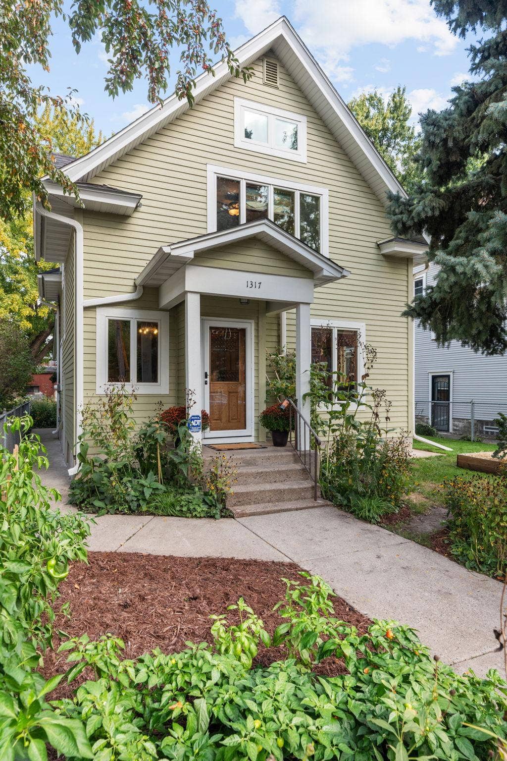 1317 Monroe Street NE, 43, Minneapolis, MN 55413 Welcome to 1317 Monroe St NE