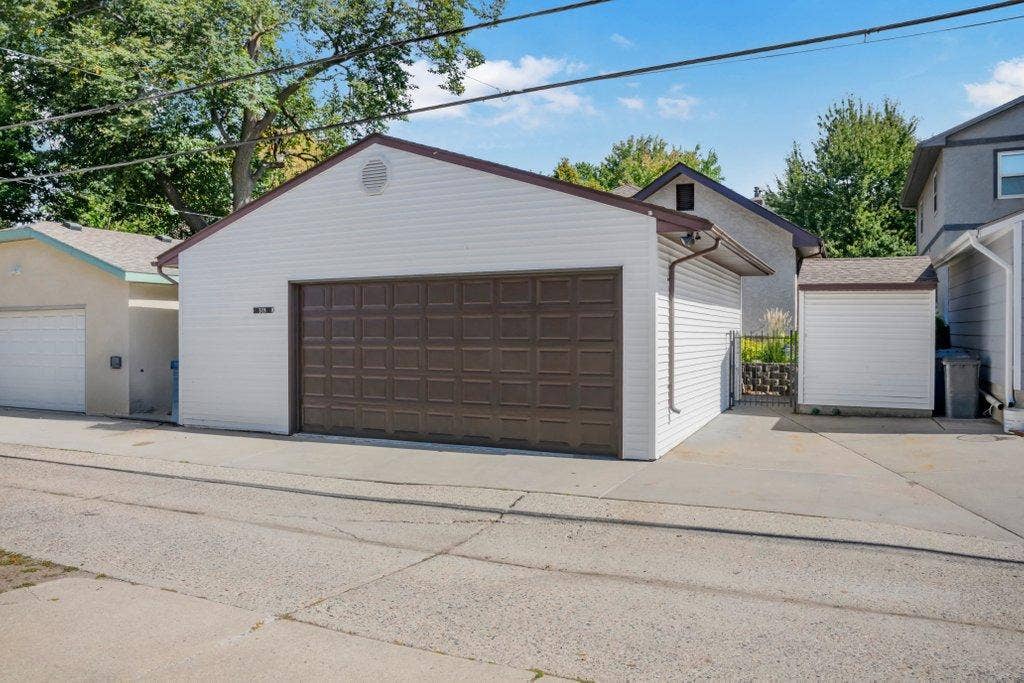 5128 Beard Avenue S, 28, Minneapolis, MN 55410
