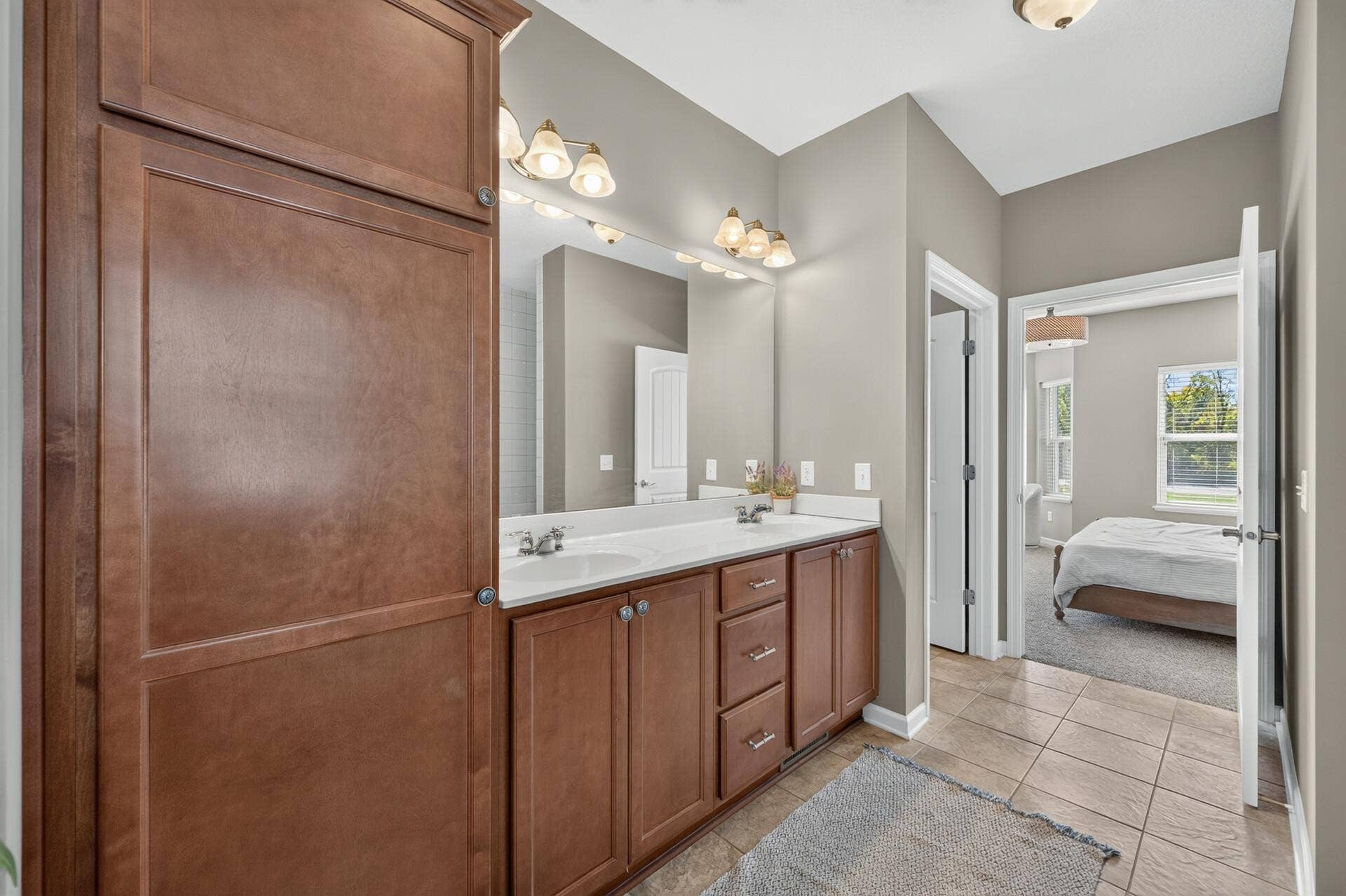 9747 69th Street S, Cottage Grove, MN 55016 9747 69th Street S, Cottage Grove, MN 55016