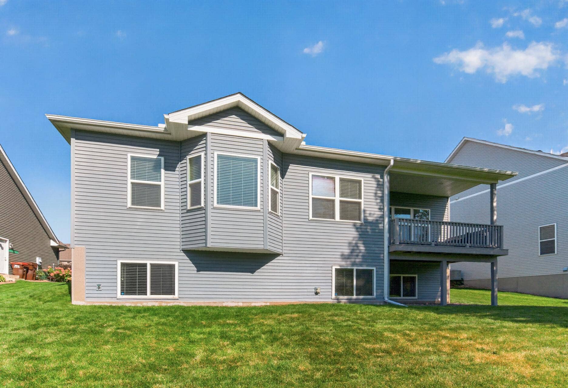 9747 69th Street S, Cottage Grove, MN 55016 9747 69th Street S, Cottage Grove, MN 55016