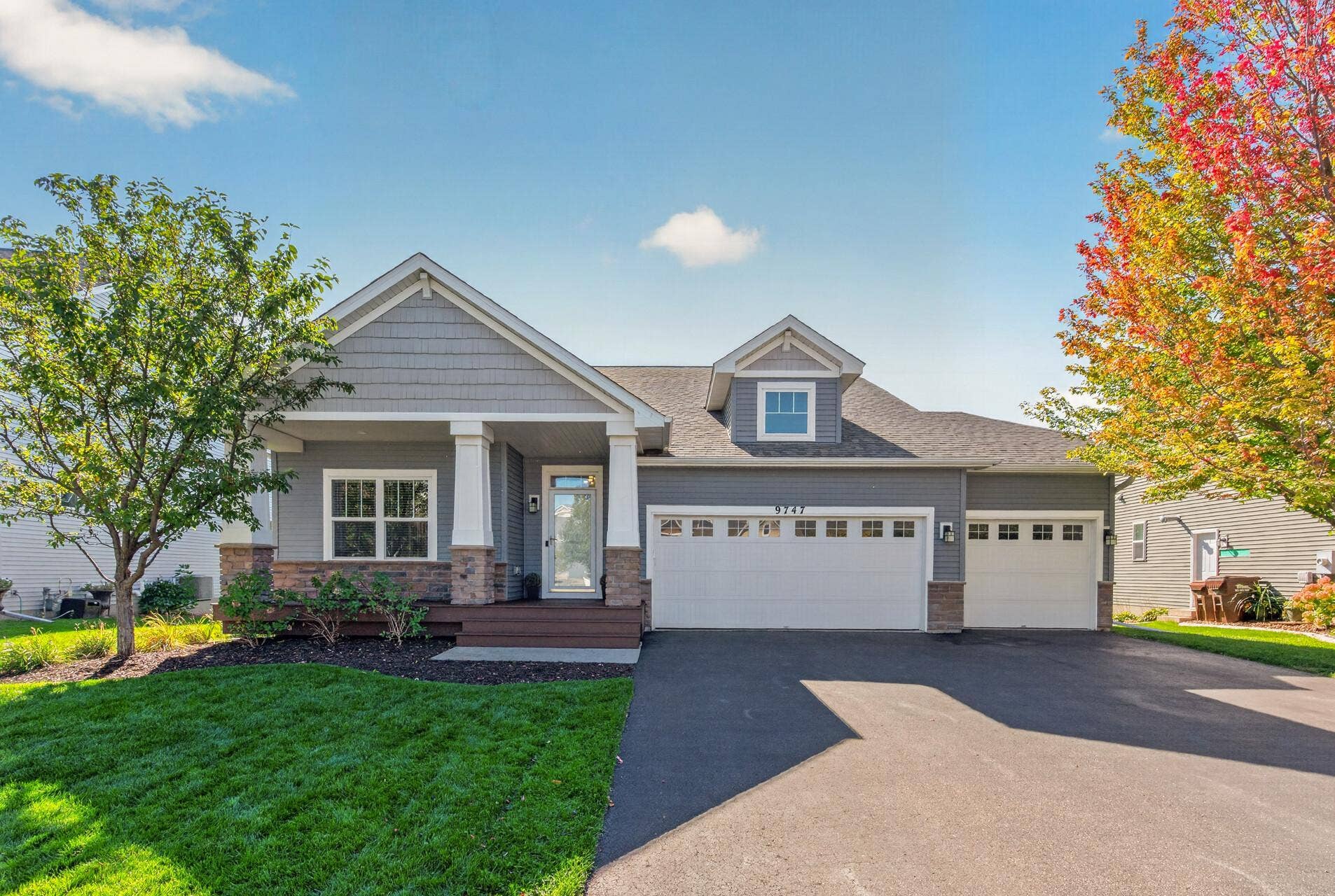 9747 69th Street S, Cottage Grove, MN 55016 9747 69th Street S, Cottage Grove, MN 55016