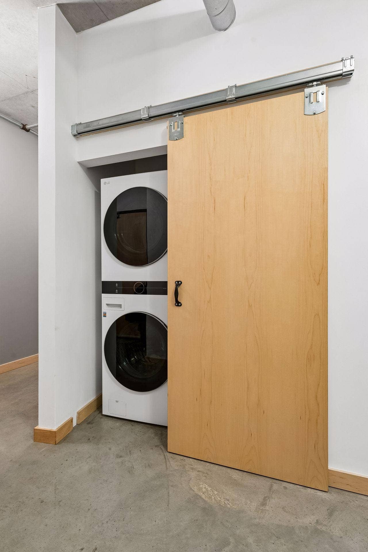720 N 4th Street, #108, 59, Minneapolis, MN 55401 In unit new washer & dryer