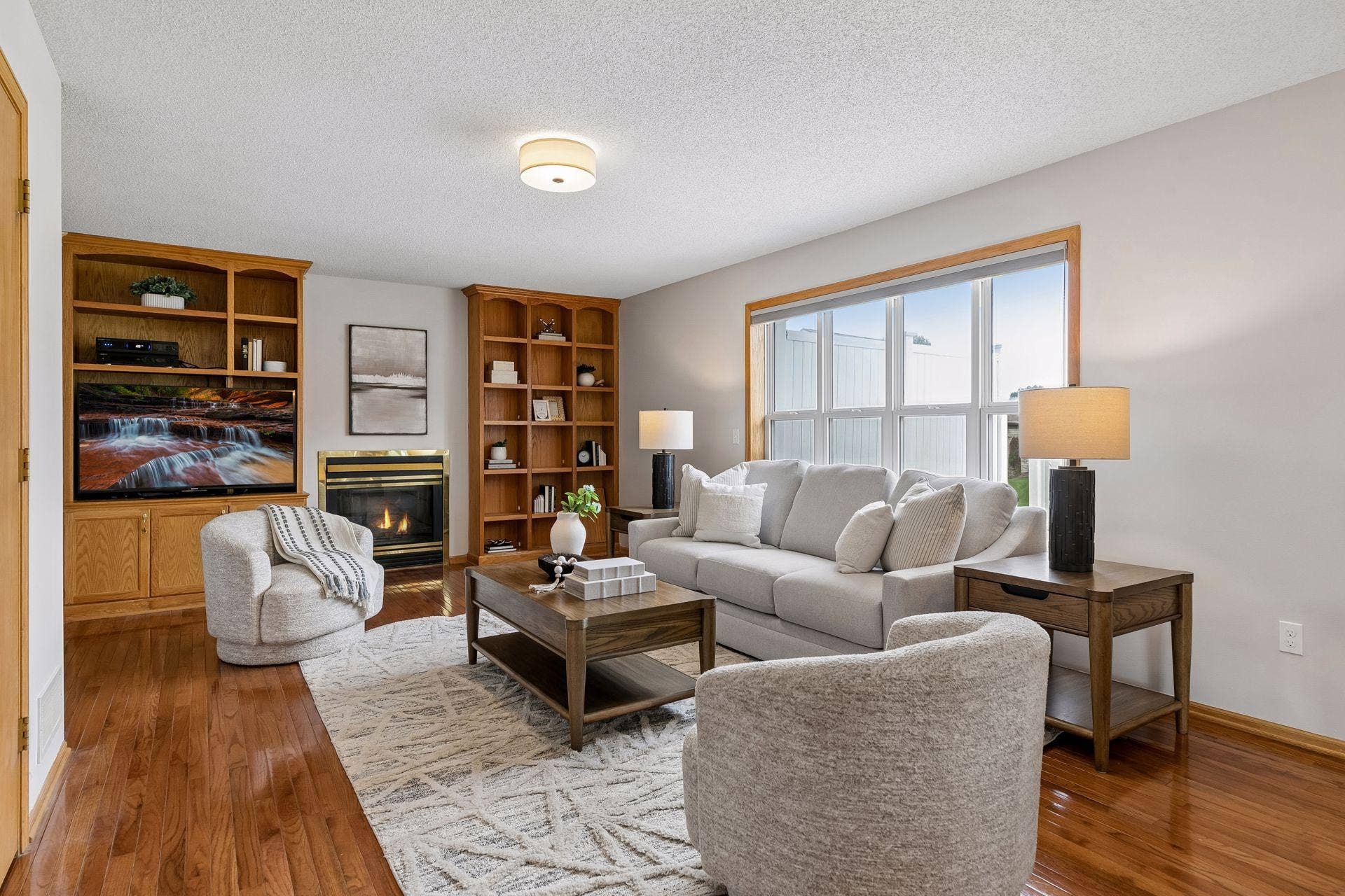 9332 Parkside Echo, Woodbury, MN 55125