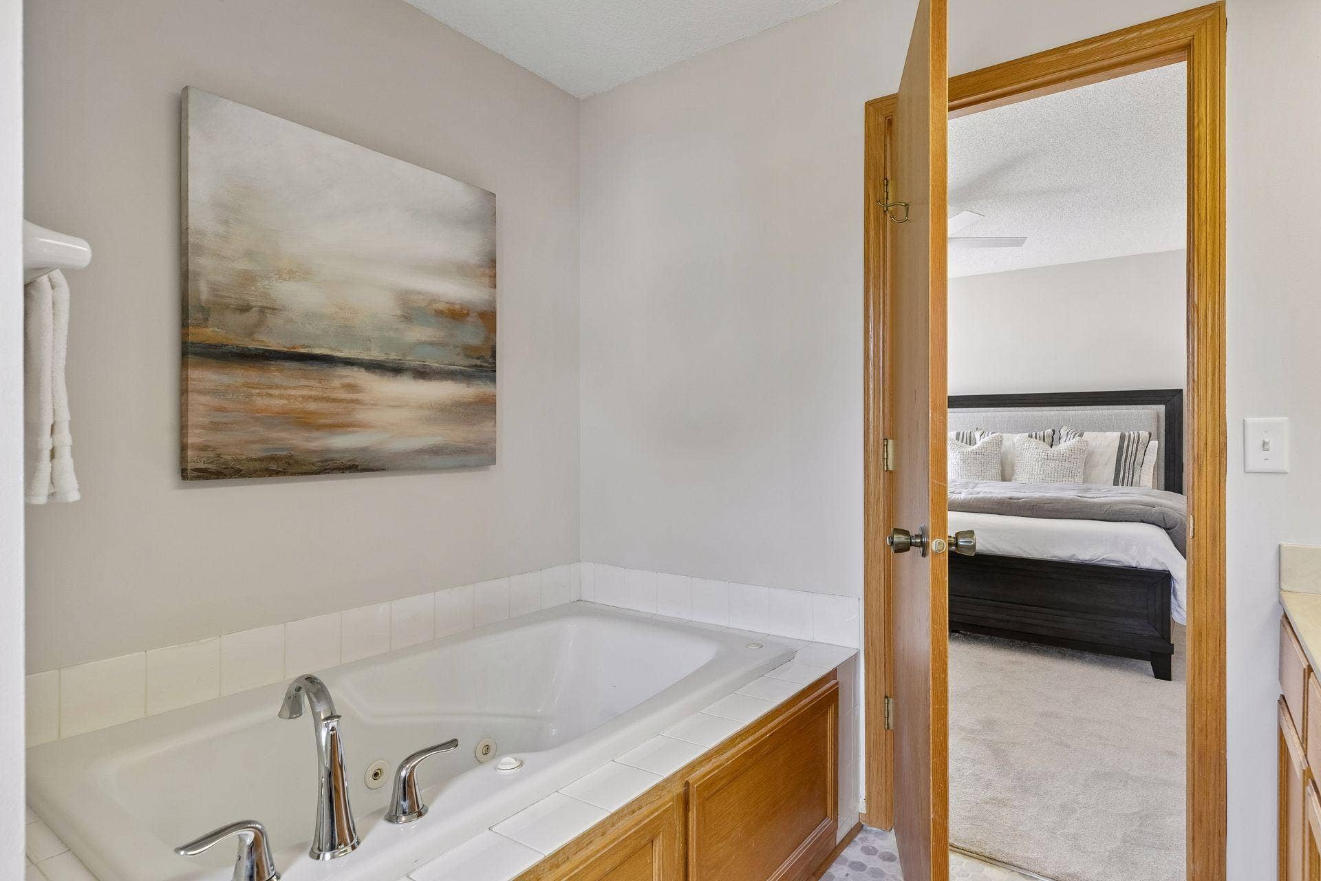 9332 Parkside Echo, Woodbury, MN 55125