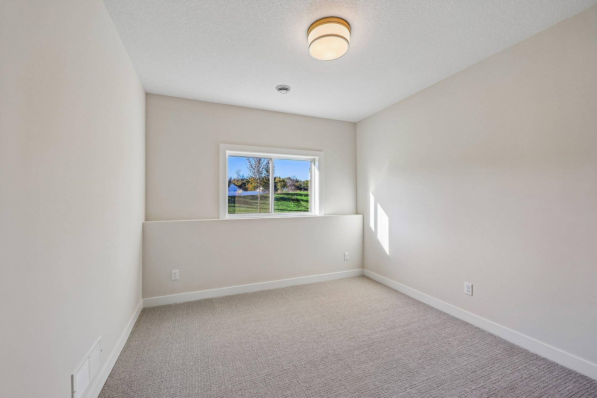 18003 101st Place N, Maple Grove, MN 55311 EVN01021001 - Wesley C - 18003 101st Place N 30.jpg