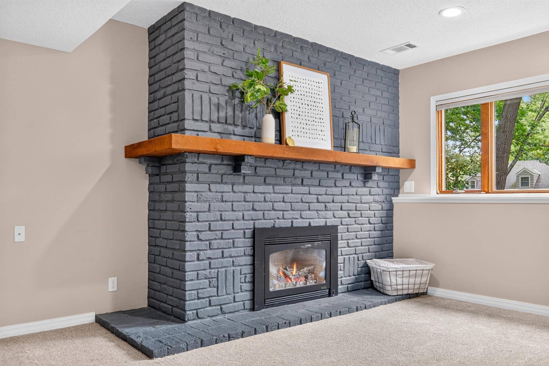 2222 Black Oak Drive, Minnetonka, MN 55305 2222 Black Oak Drive, Minnetonka, MN 55305