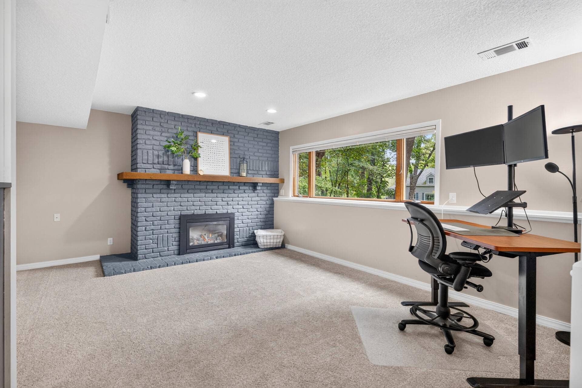 2222 Black Oak Drive, Minnetonka, MN 55305 2222 Black Oak Drive, Minnetonka, MN 55305