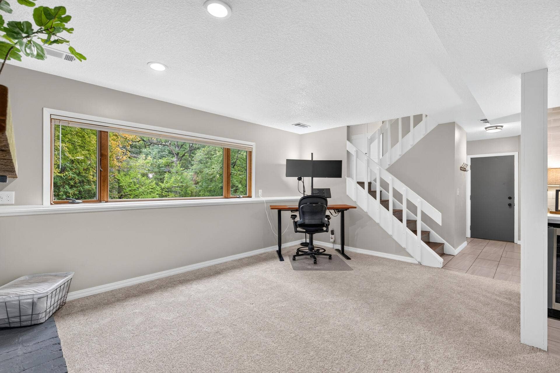 2222 Black Oak Drive, Minnetonka, MN 55305 2222 Black Oak Drive, Minnetonka, MN 55305
