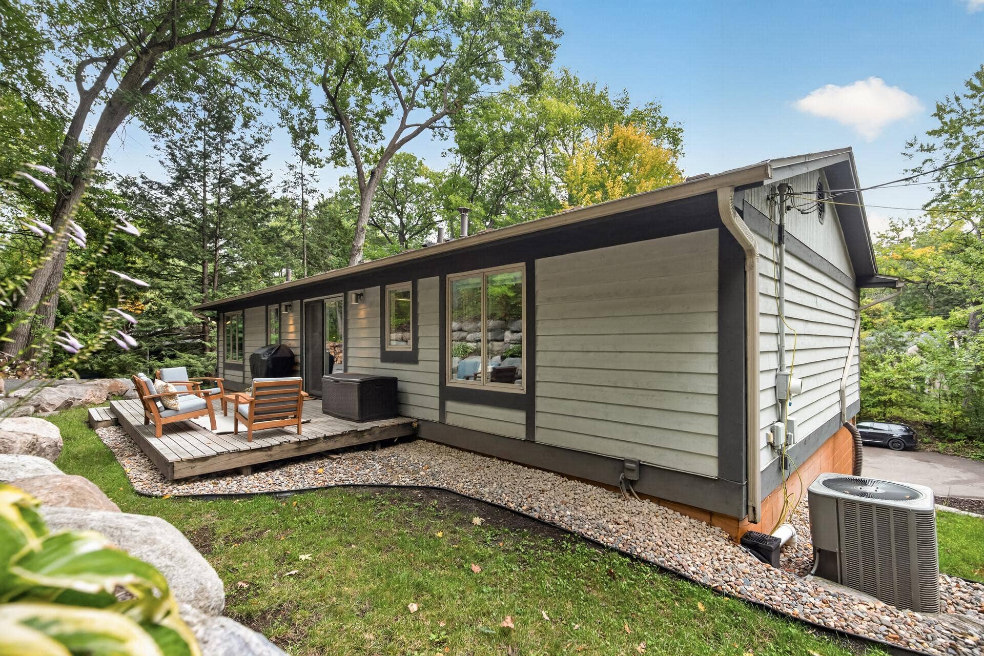 2222 Black Oak Drive, Minnetonka, MN 55305 2222 Black Oak Drive, Minnetonka, MN 55305