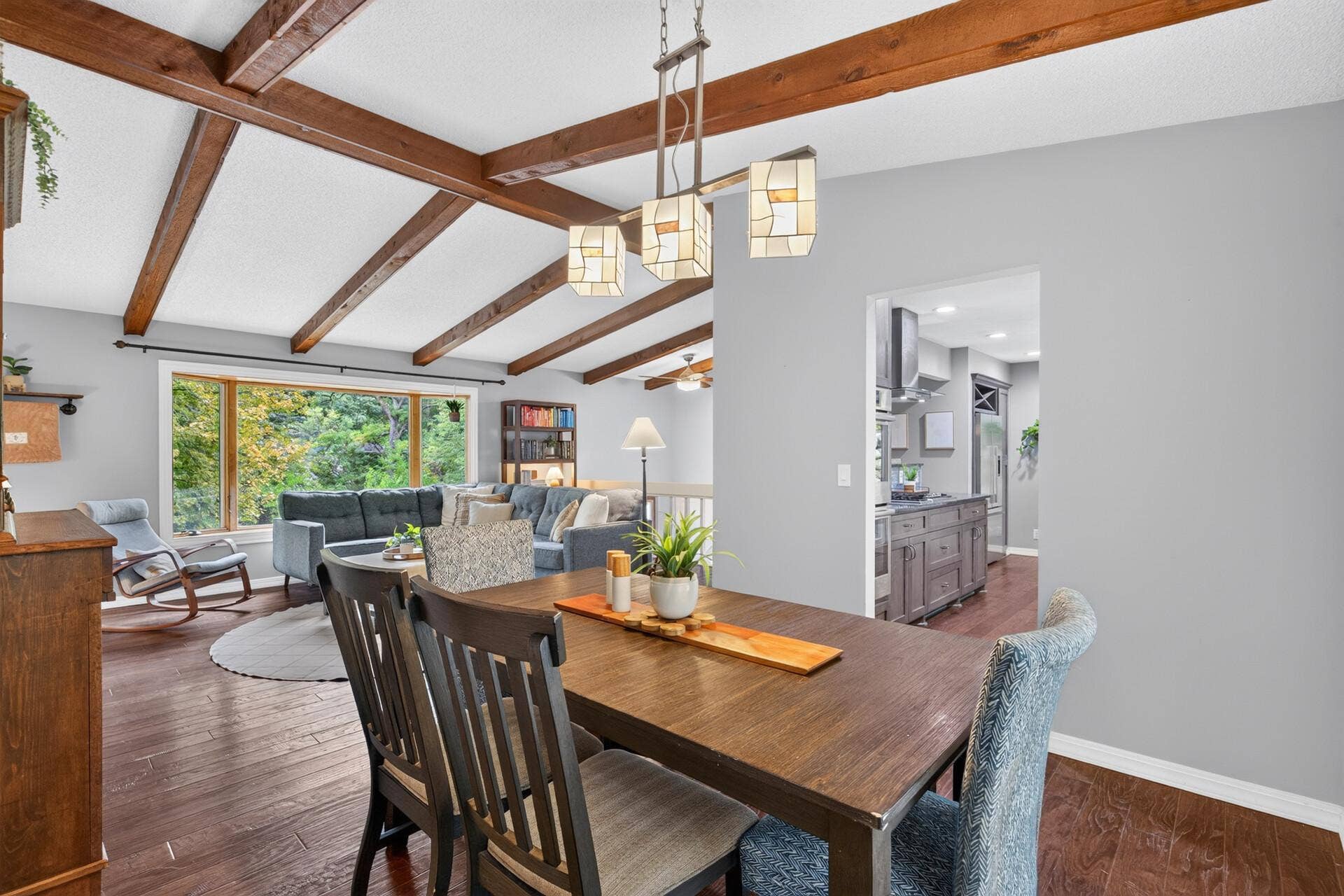 2222 Black Oak Drive, Minnetonka, MN 55305 2222 Black Oak Drive, Minnetonka, MN 55305