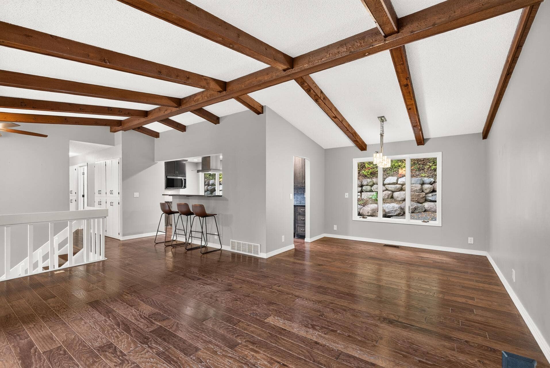 2222 Black Oak Drive, Minnetonka, MN 55305 2222_Black_Oak7 (1)_mls.jpg