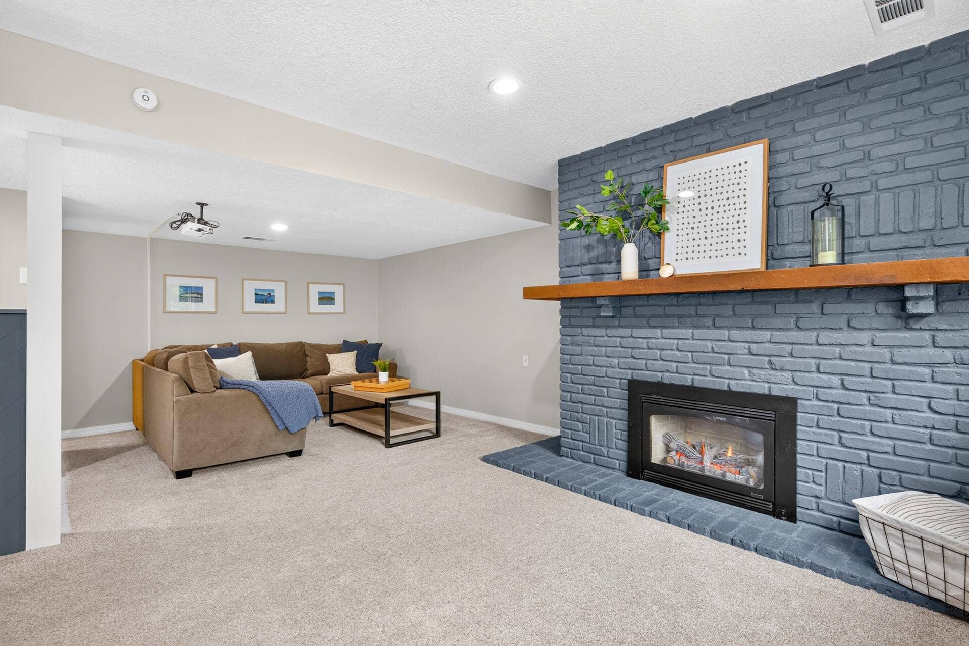 2222 Black Oak Drive, Minnetonka, MN 55305 2222 Black Oak Drive, Minnetonka, MN 55305