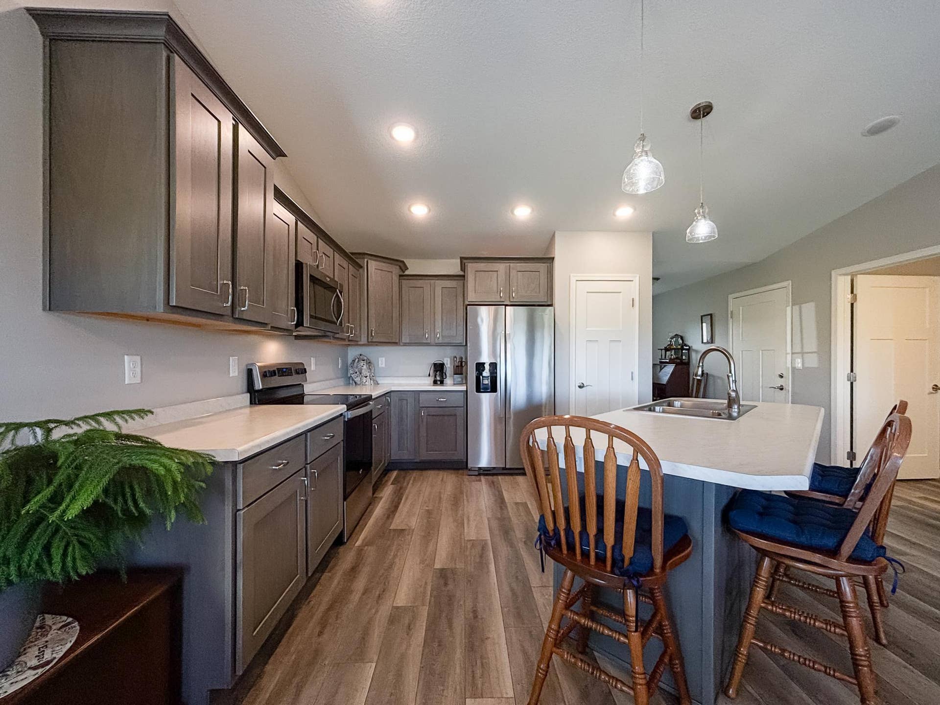 1615 30th Street NW, #17, Bemidji, MN 56601 18-Kitchen-Appliance-Counter-Side.jpg
