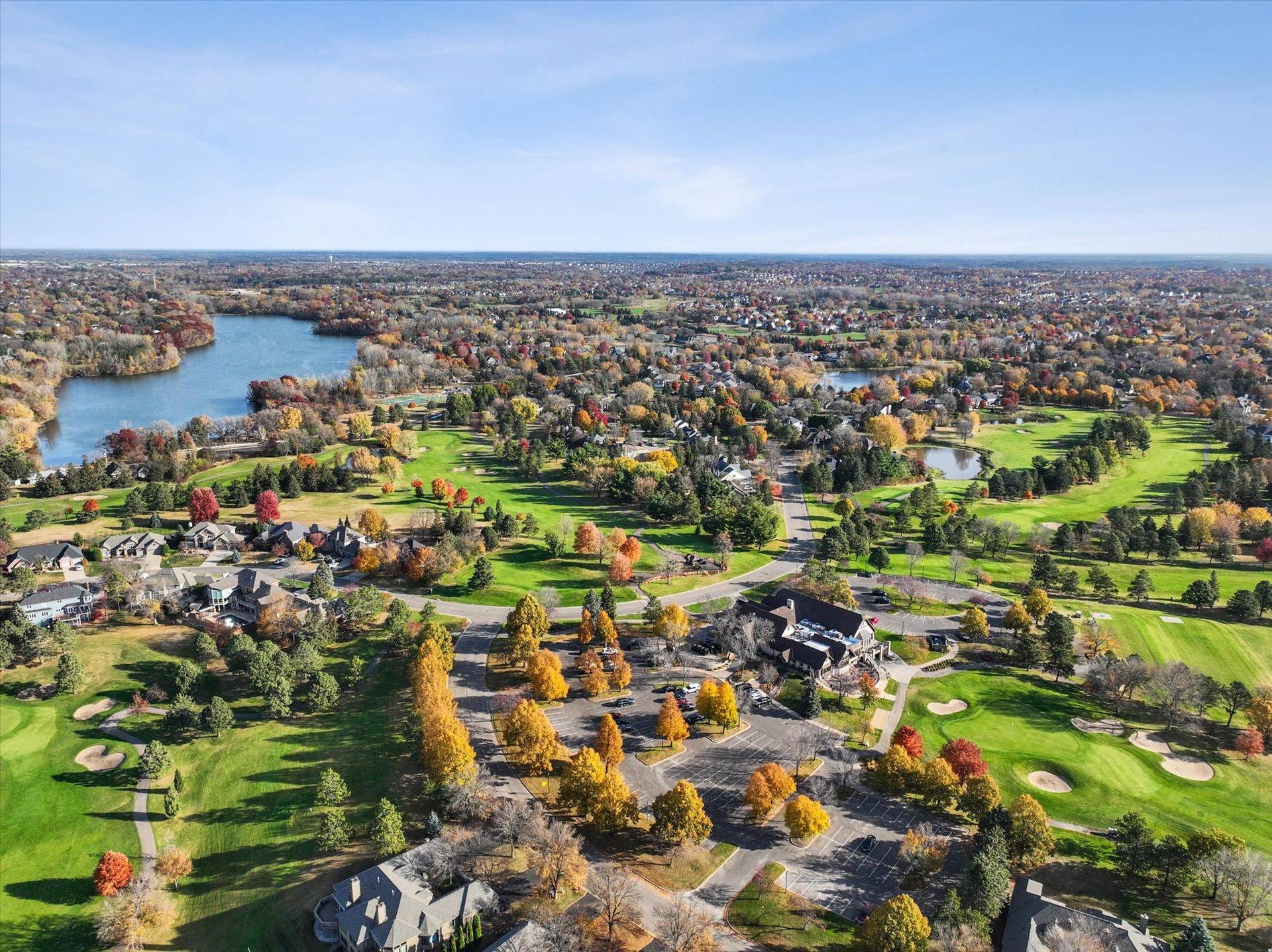 4919 Blake Way, Woodbury, MN 55129 Prestwick Gold Course is open to the public and offers an award winning restaurant.