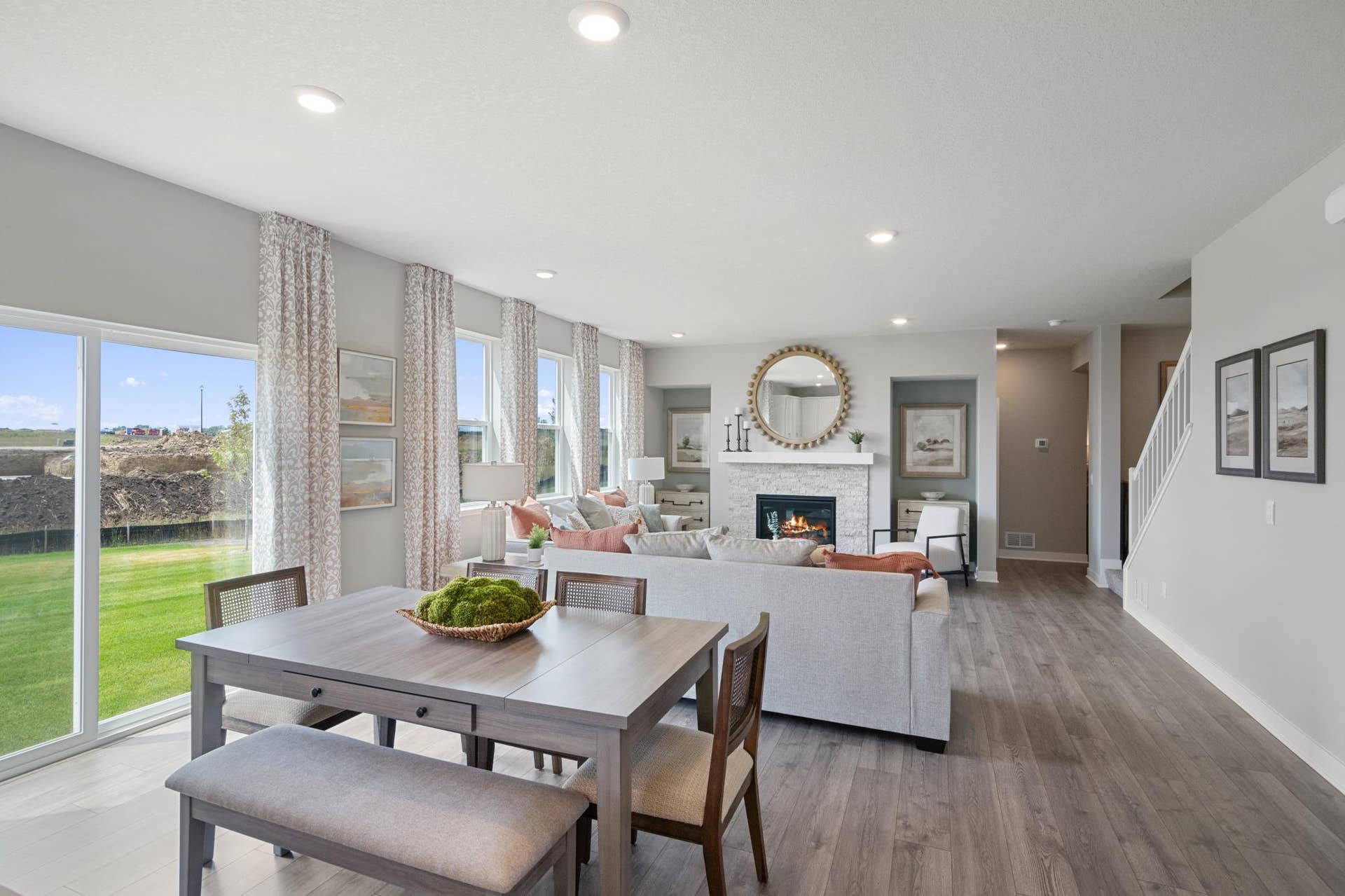 4919 Blake Way, Woodbury, MN 55129 Entertain in style with space for everyone!