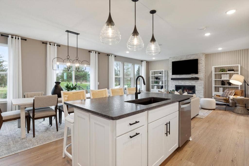 4602 Island Park Bay, Woodbury, MN 55129 Photo is of a Mercer model home.