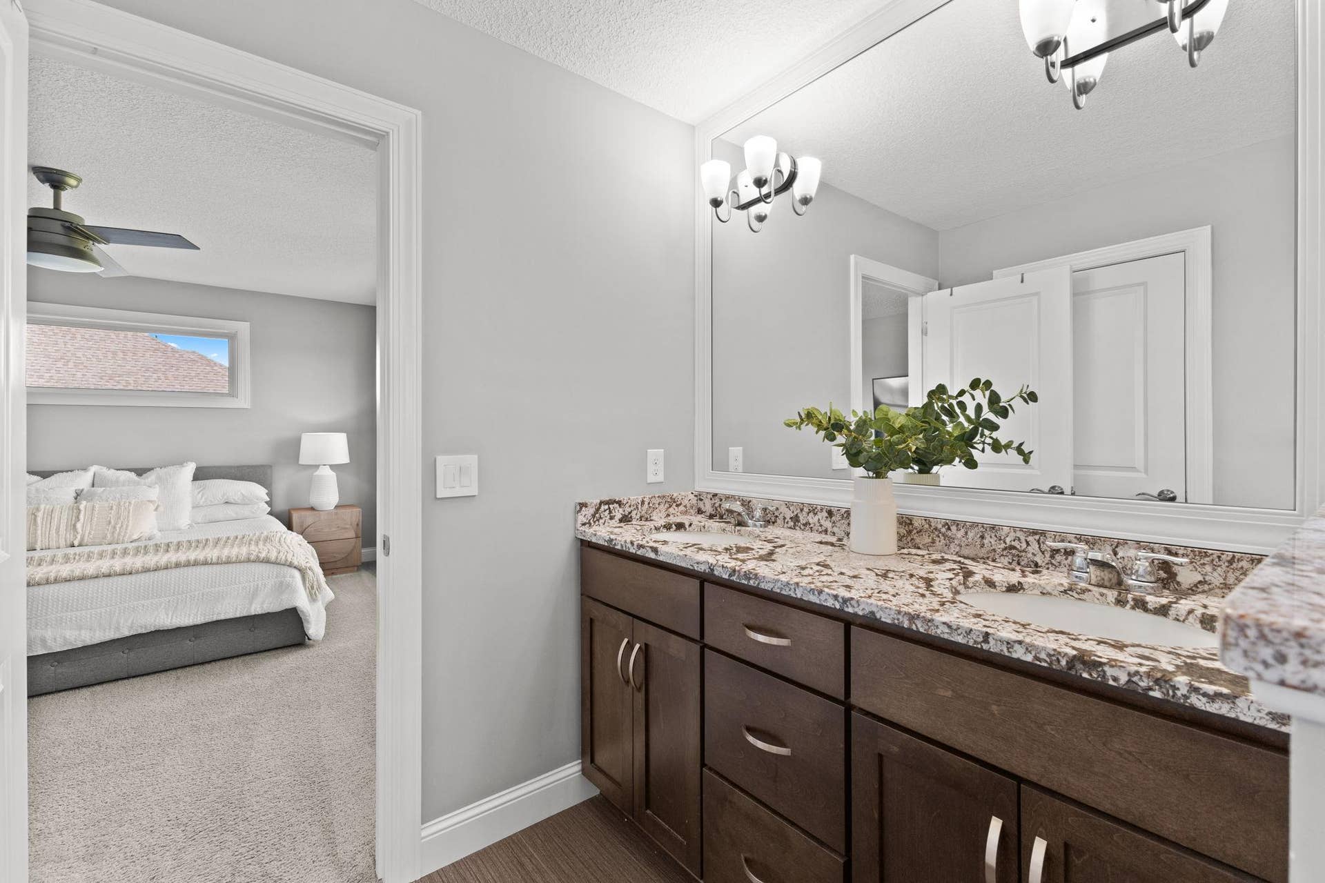 Ensuite with double sink vanity