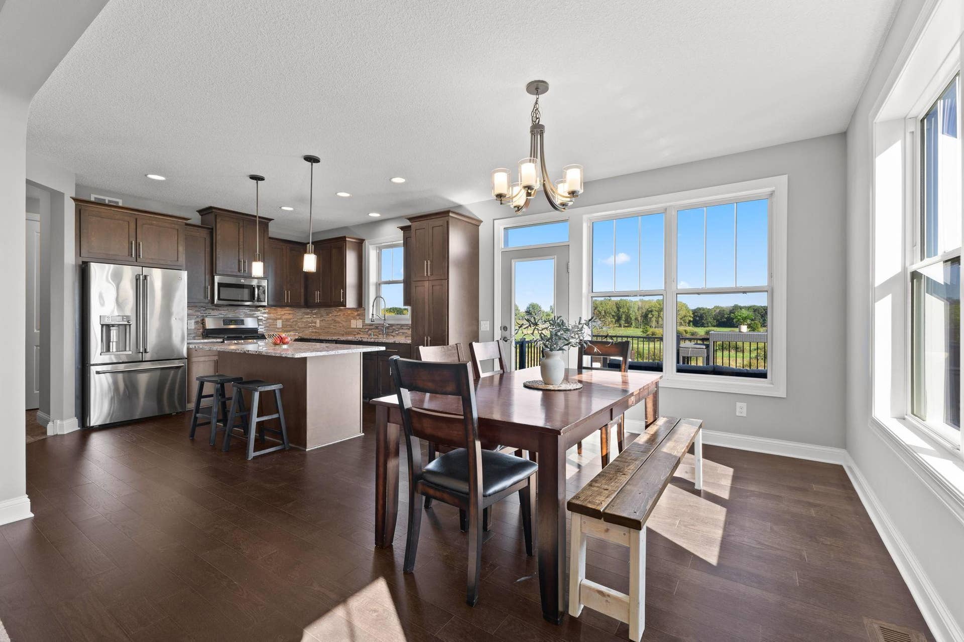 Open and spacious kitchen and dining area