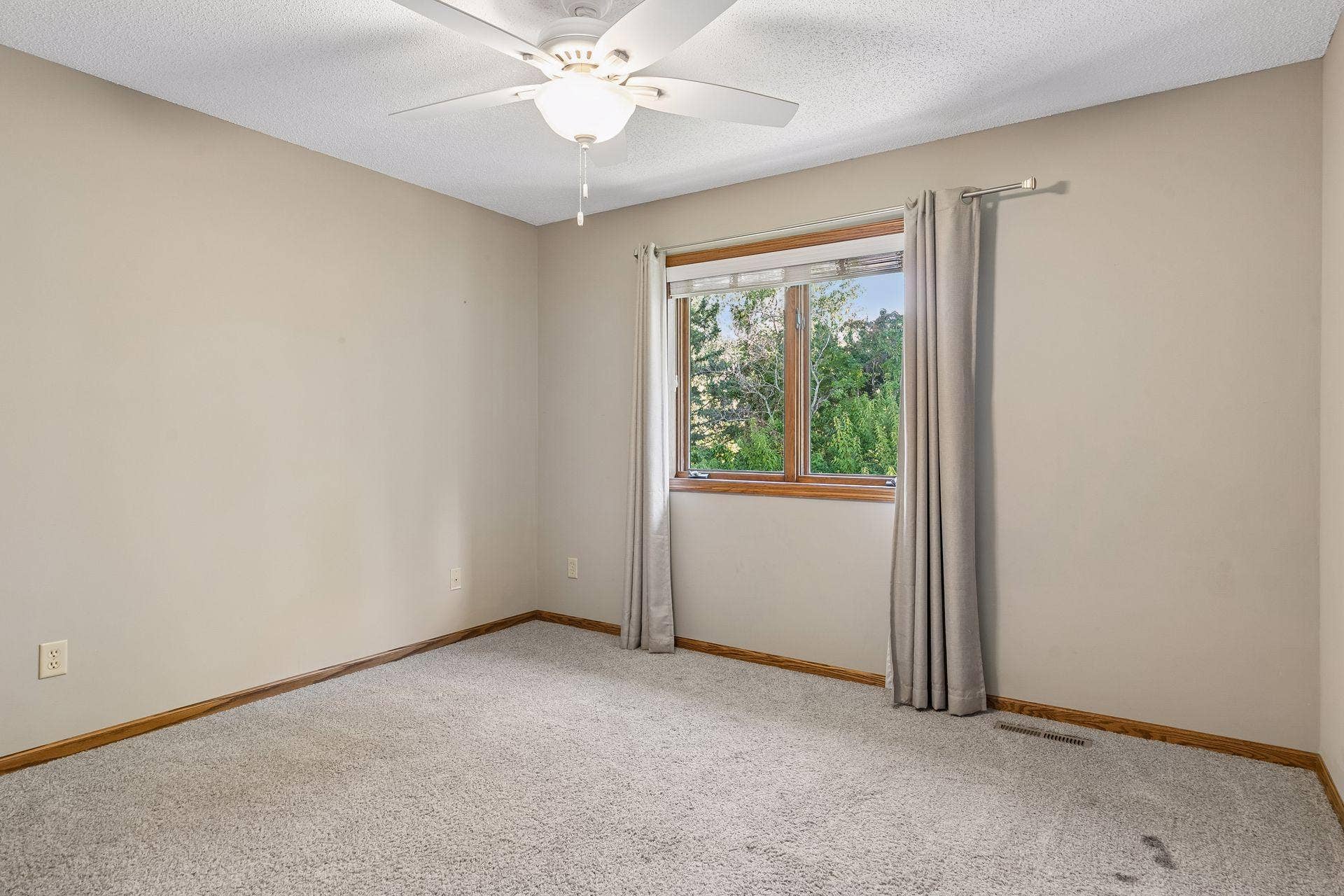 4166 Parkridge Drive, White Bear Lake, MN 55110 4166 Parkridge Drive, White Bear Lake, MN 55110