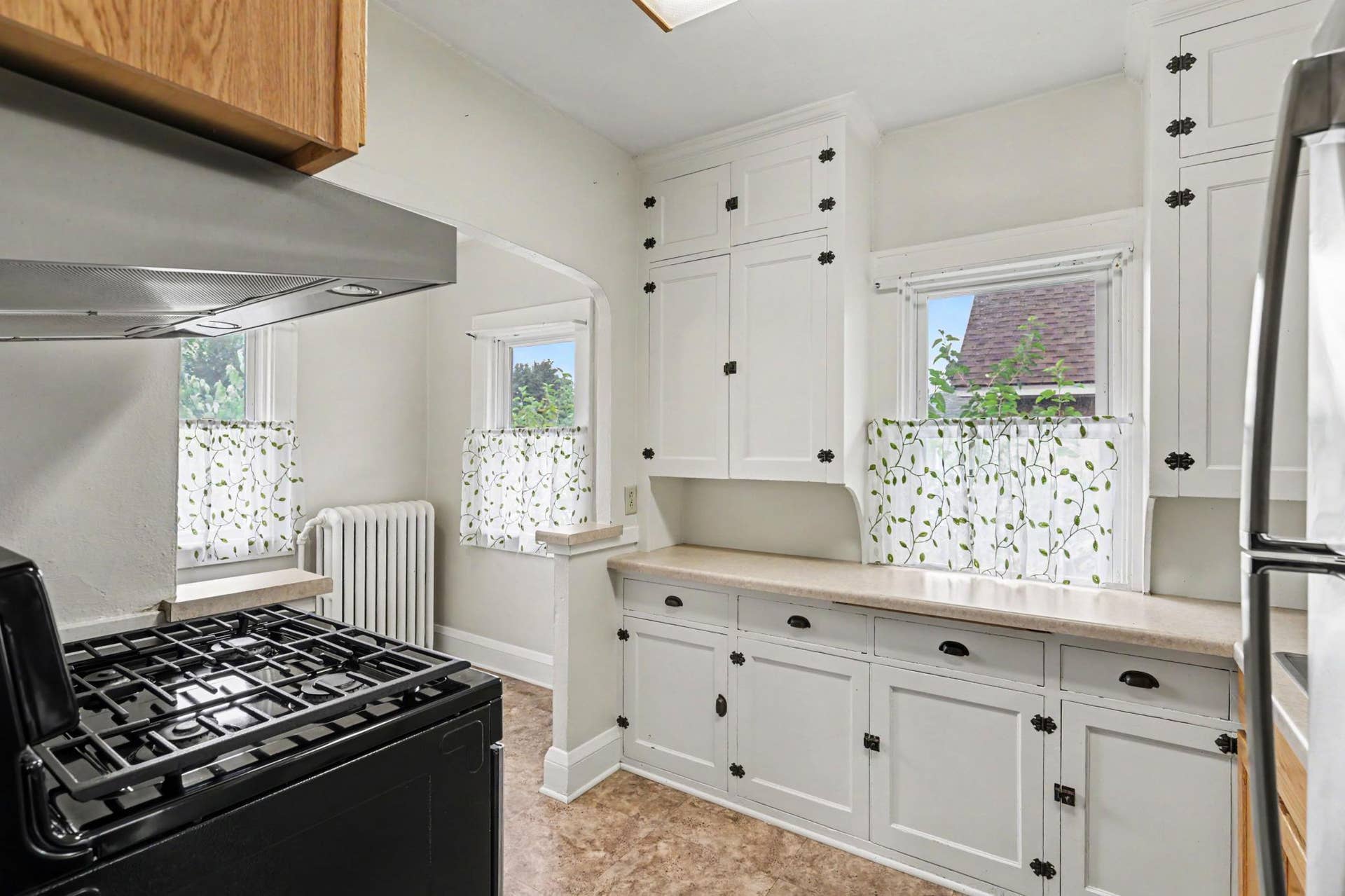 595 Syndicate Street N, 93, Saint Paul, MN 55104 Kitchen - upper level unit