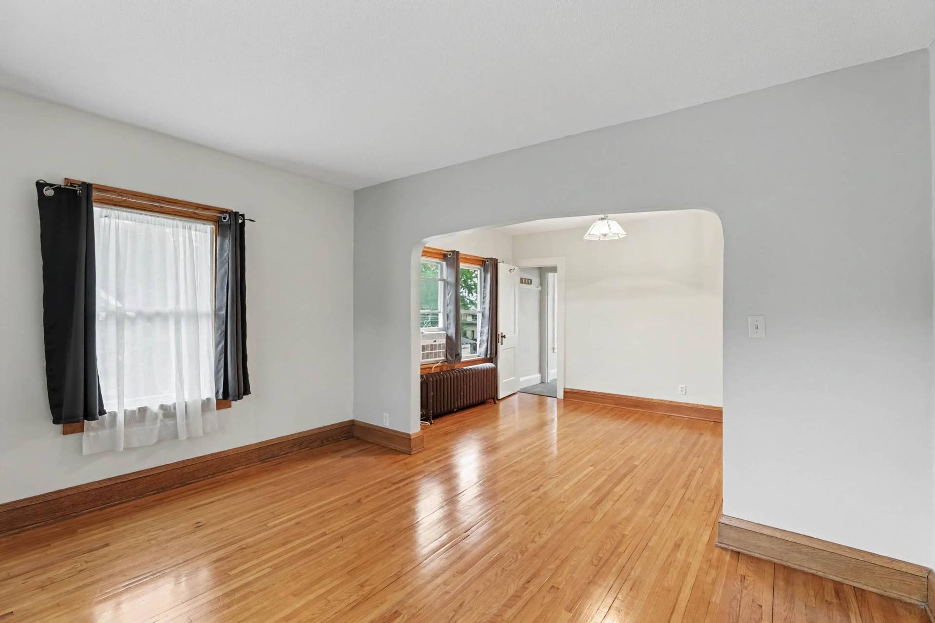 595 Syndicate Street N, 93, Saint Paul, MN 55104 Living room -upper level unit