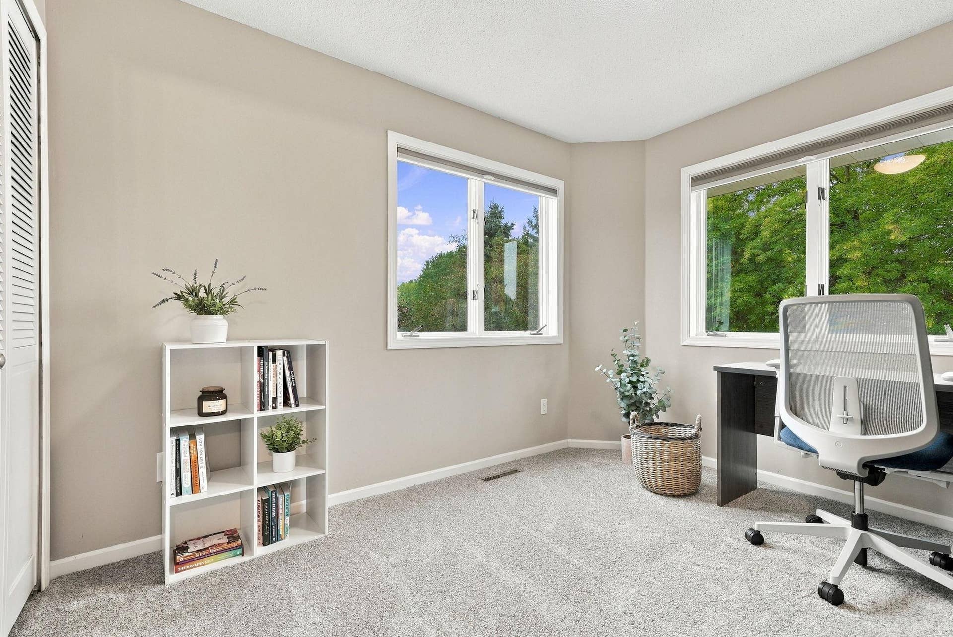 4875 Cottonwood Lane N, Plymouth, MN 55442 69-web-or-mls-4875_Cottonwood_Lane_North_Plymouth_03506.jpg