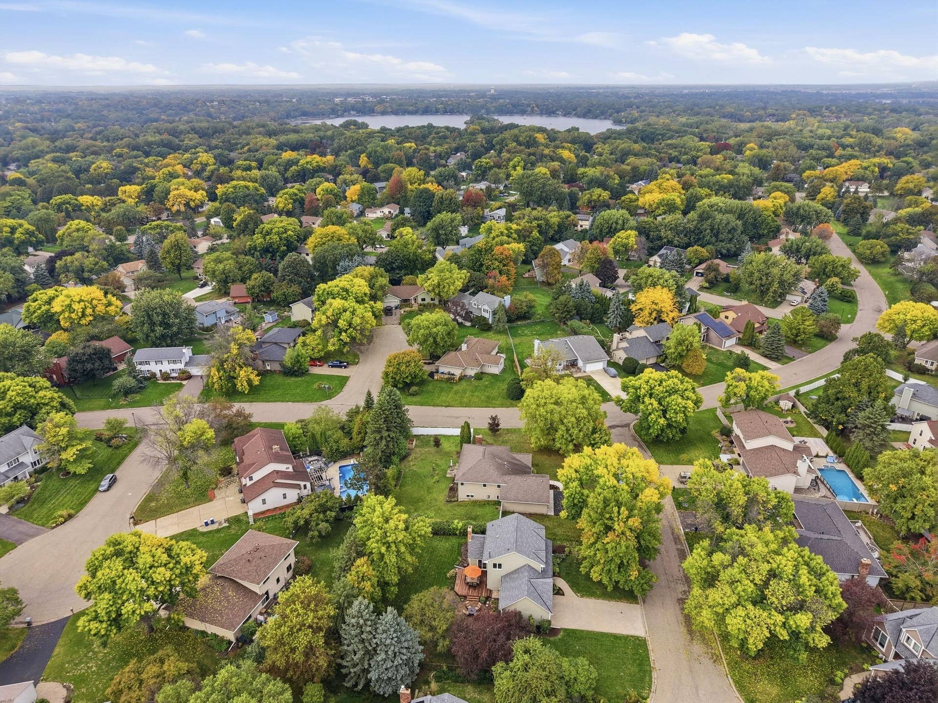 4875 Cottonwood Lane N, Plymouth, MN 55442 101-web-or-mls-4875_Cottonwood_Lane_North_Plymouth_108.jpg