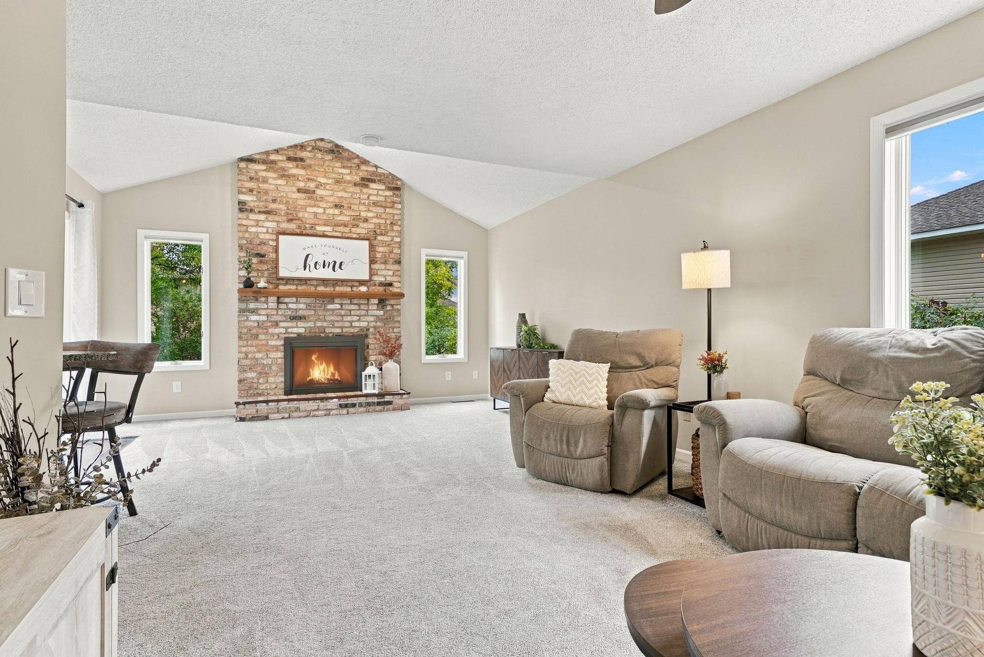 4875 Cottonwood Lane N, Plymouth, MN 55442 25-web-or-mls-4875_Cottonwood_Lane_North_Plymouth_03281.jpg