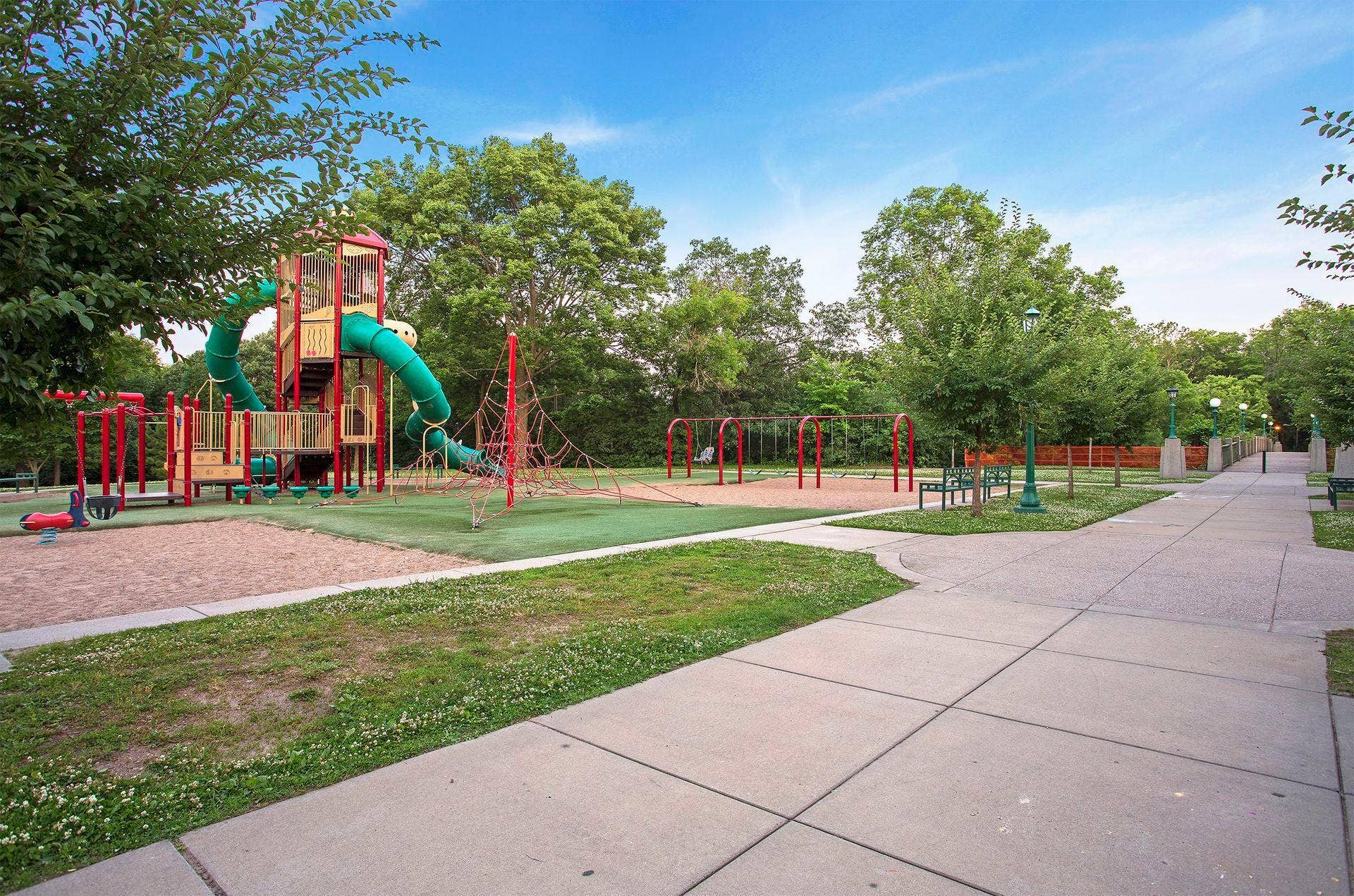 Highland Aquatic Center and Park