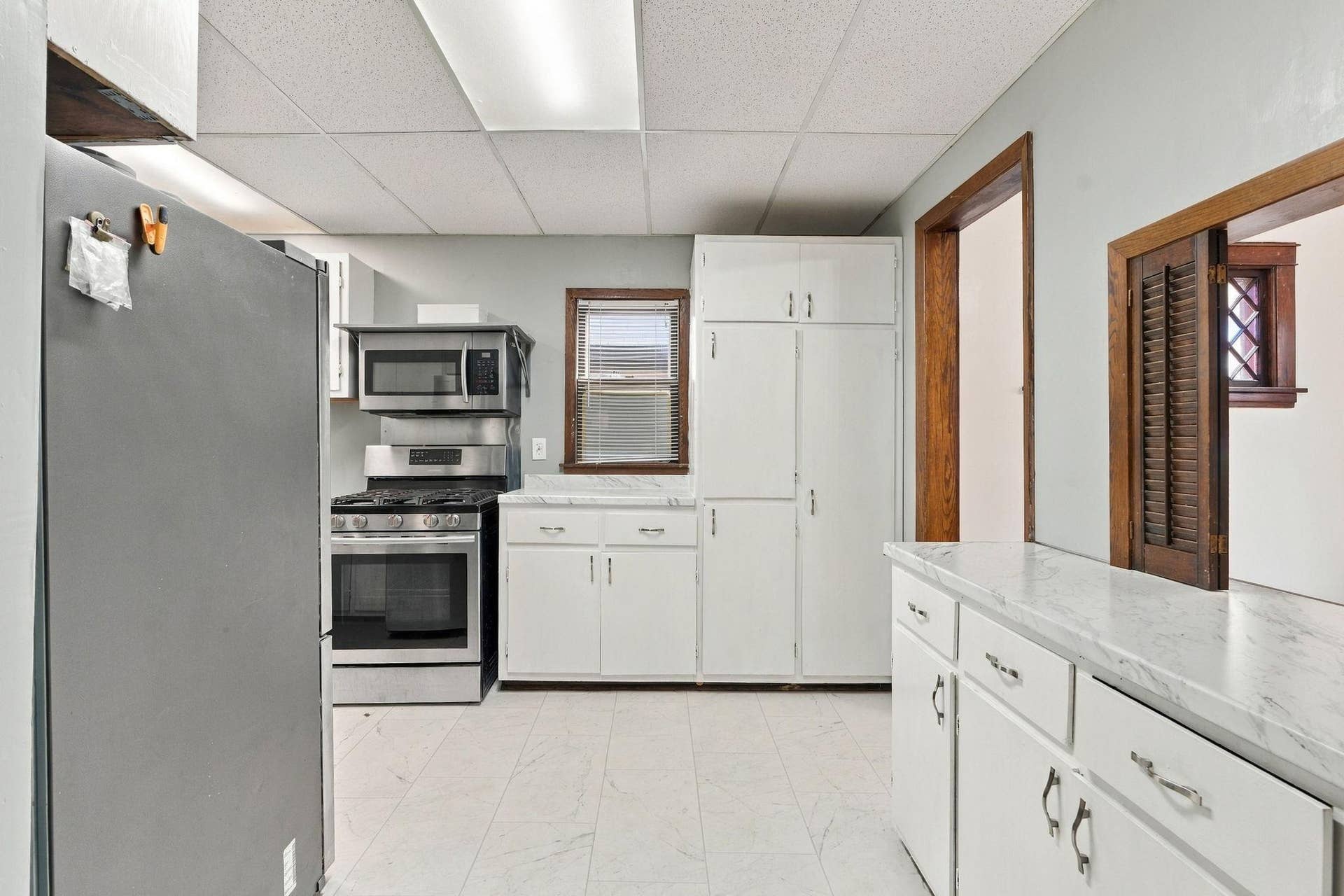 1315 19th Avenue NE, 87, Minneapolis, MN 55418 18-web-or-mls-1315 19th Ave NE Interior-11.jpg