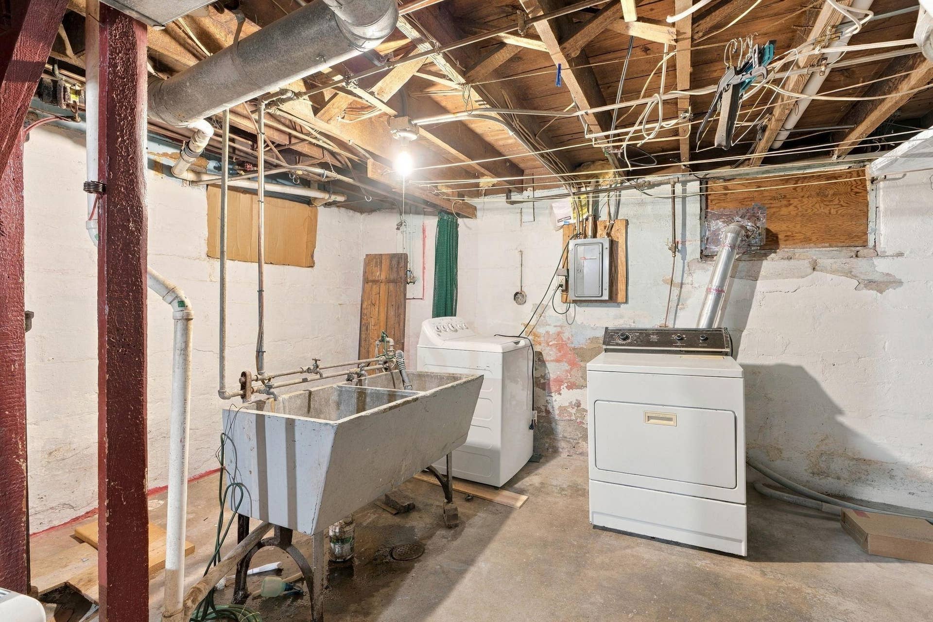 1315 19th Avenue NE, 87, Minneapolis, MN 55418 35-web-or-mls-1315 19th Ave NE Interior-28.jpg