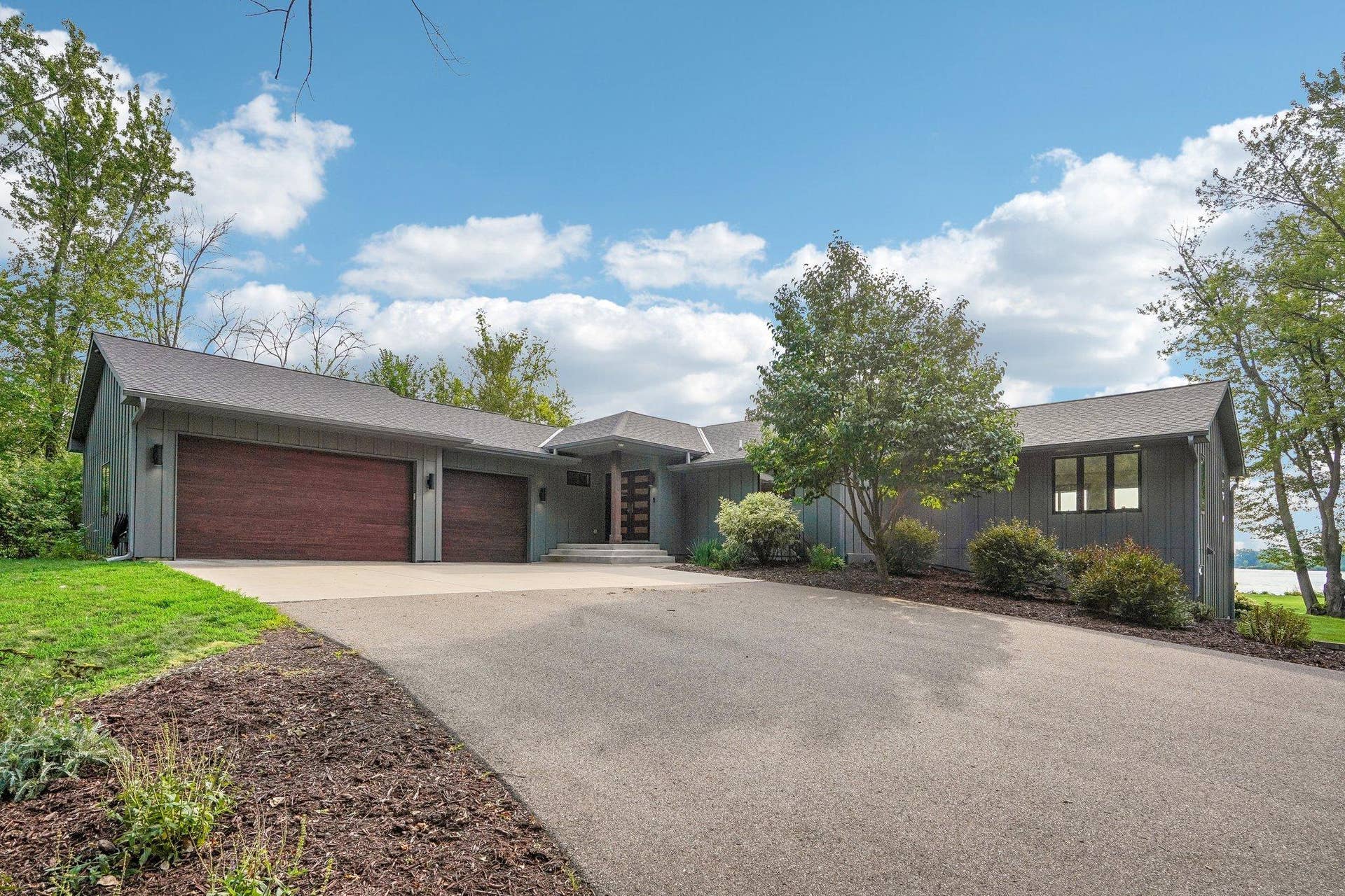 7397 Old Mill Road, Hugo, MN 55038 1-web-or-mls-Old Mill Ct-S0508-001.jpg