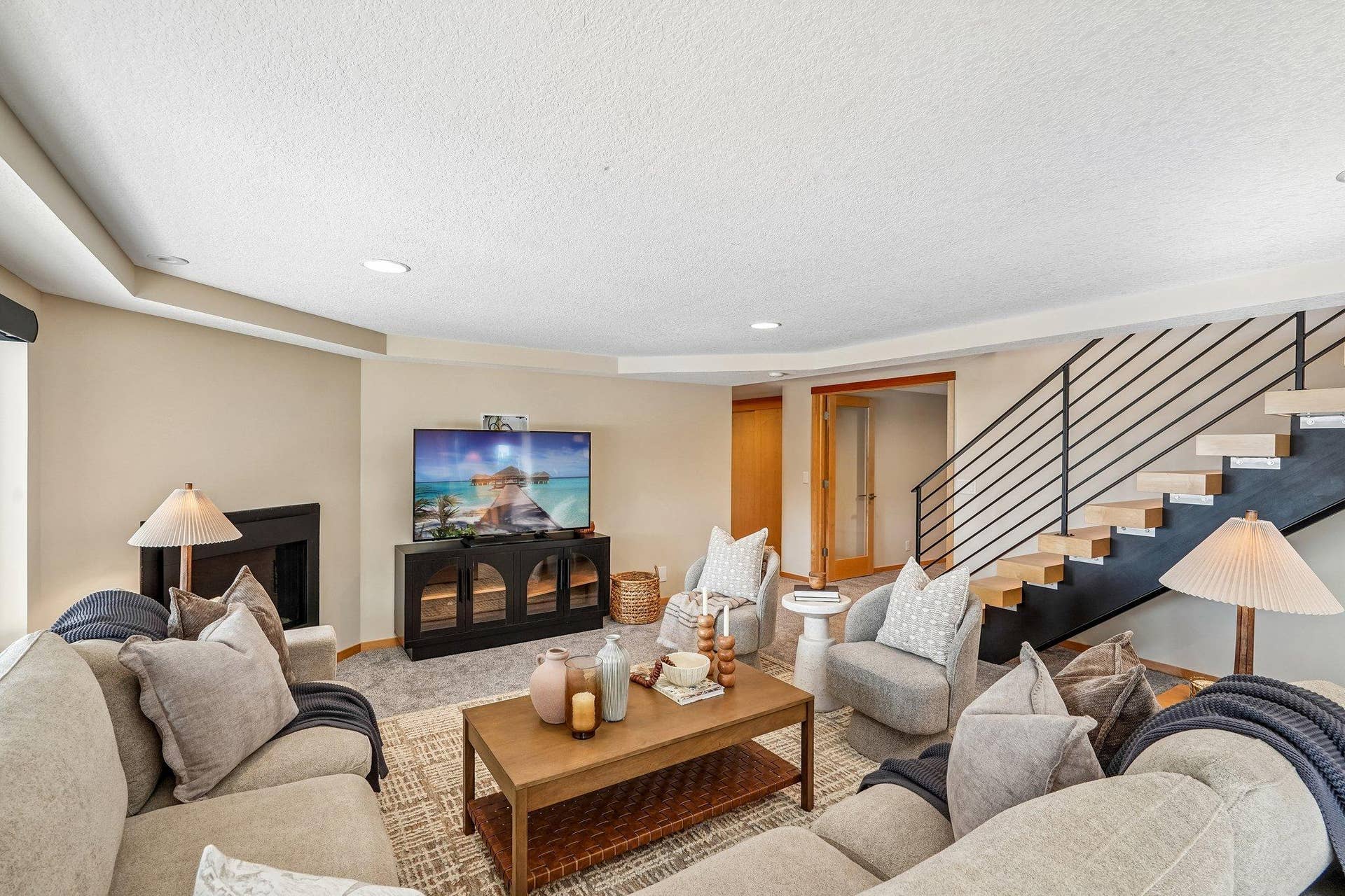 7397 Old Mill Road, Hugo, MN 55038 45-web-or-mls-Old Mill Ct-S0508-045.jpg