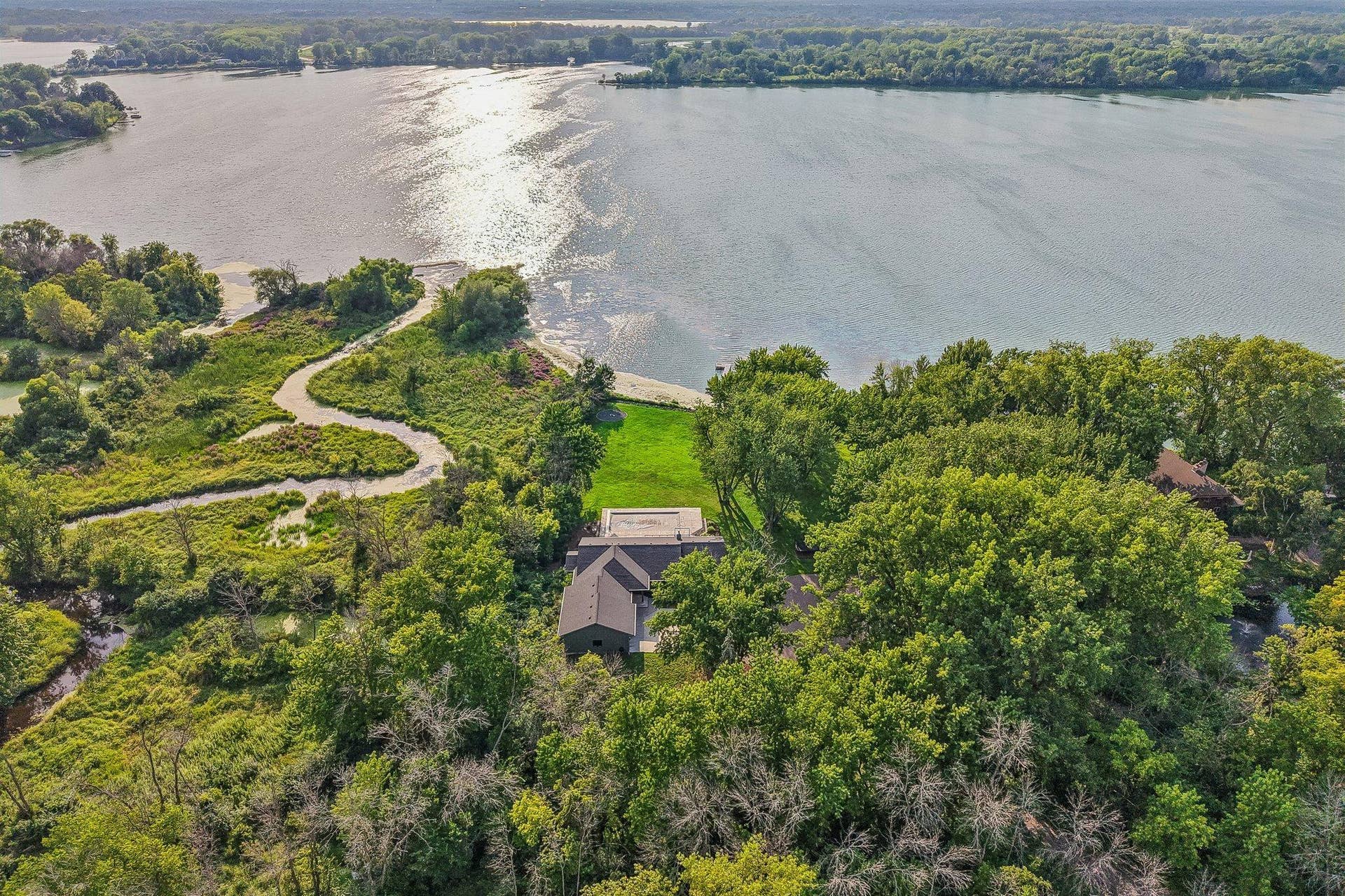 7397 Old Mill Road, Hugo, MN 55038 92-web-or-mls-Old Mill Ct-S0508-092.jpg