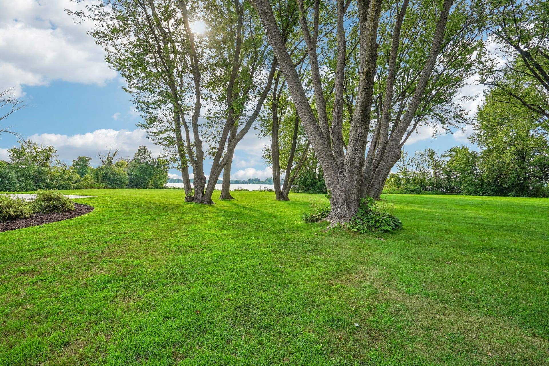 7397 Old Mill Road, Hugo, MN 55038 76-web-or-mls-Old Mill Ct-S0508-076.jpg
