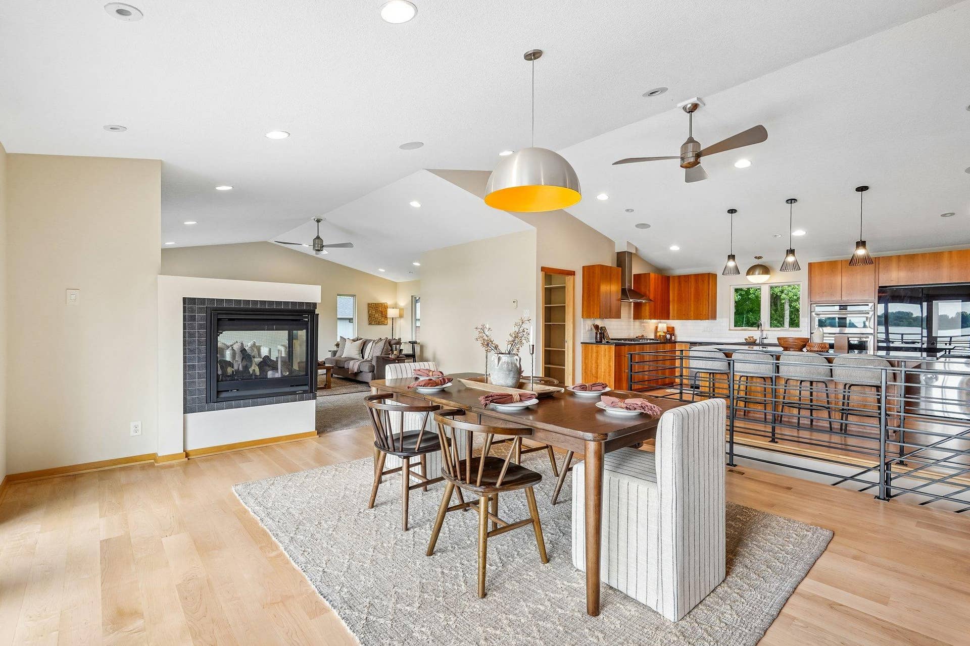 7397 Old Mill Road, Hugo, MN 55038 13-web-or-mls-Old Mill Ct-S0508-013.jpg