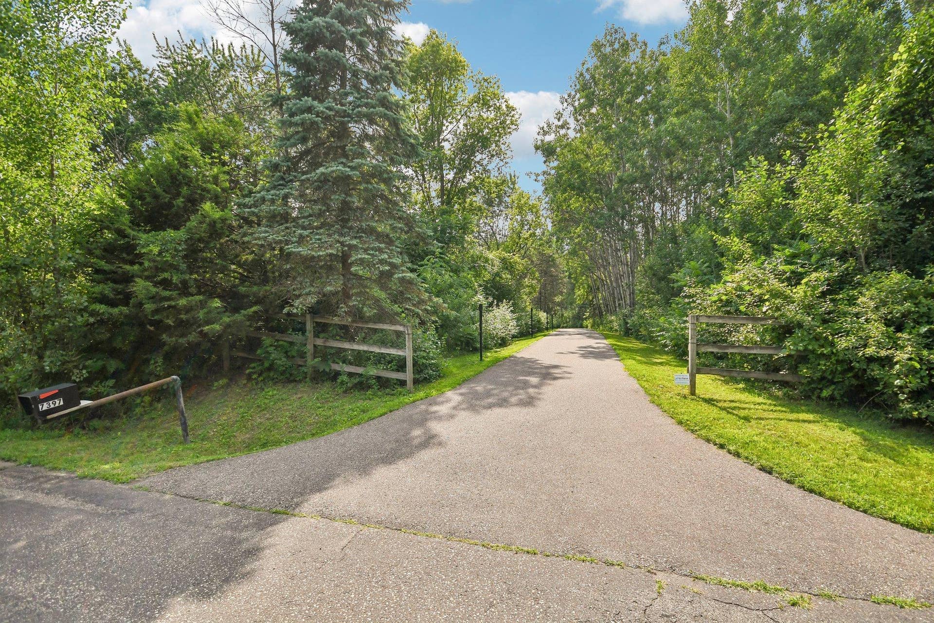7397 Old Mill Road, Hugo, MN 55038 15-web-or-mls-Old Mill Rd-S0207-017.jpg