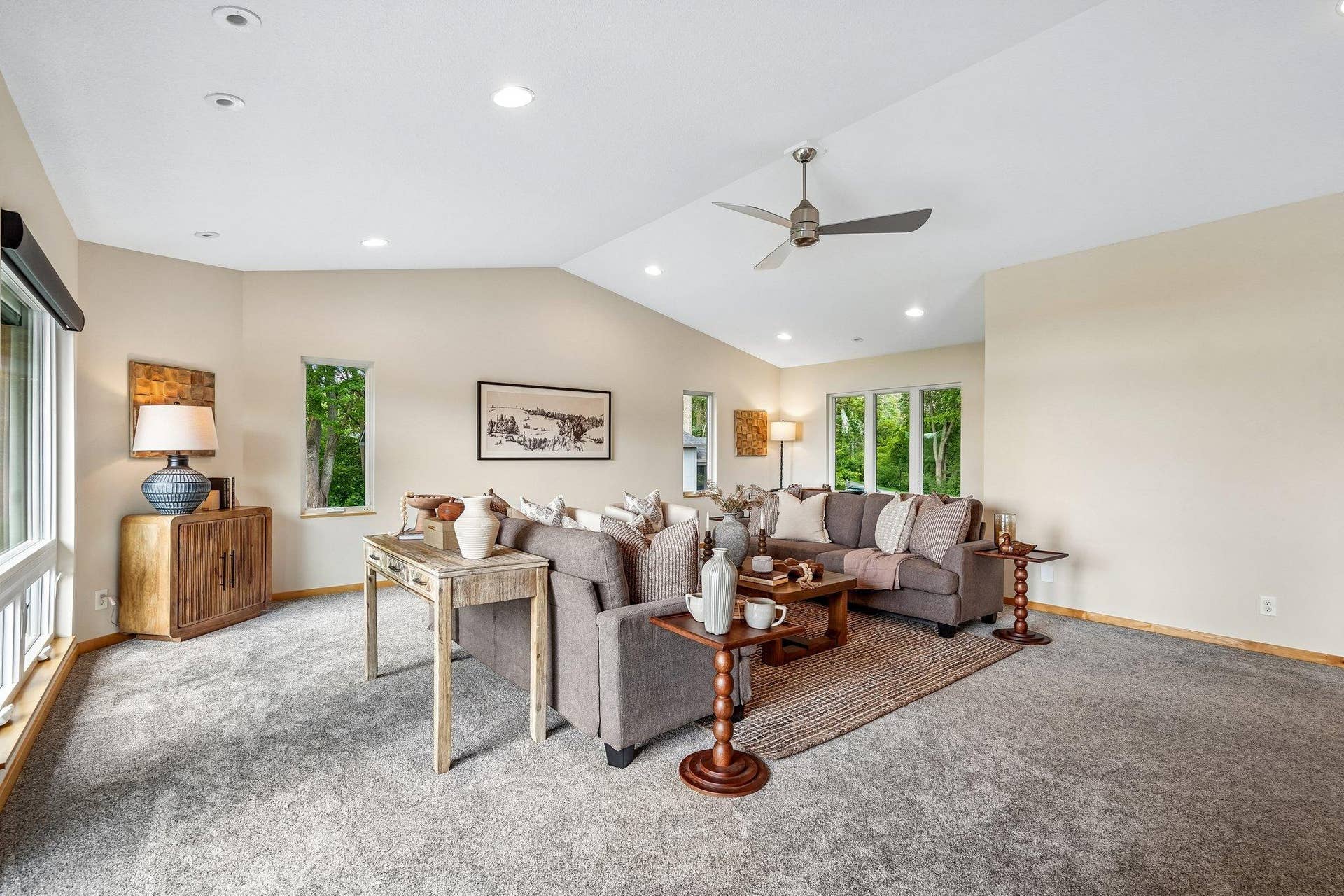 7397 Old Mill Road, Hugo, MN 55038 9-web-or-mls-Old Mill Ct-S0508-009.jpg