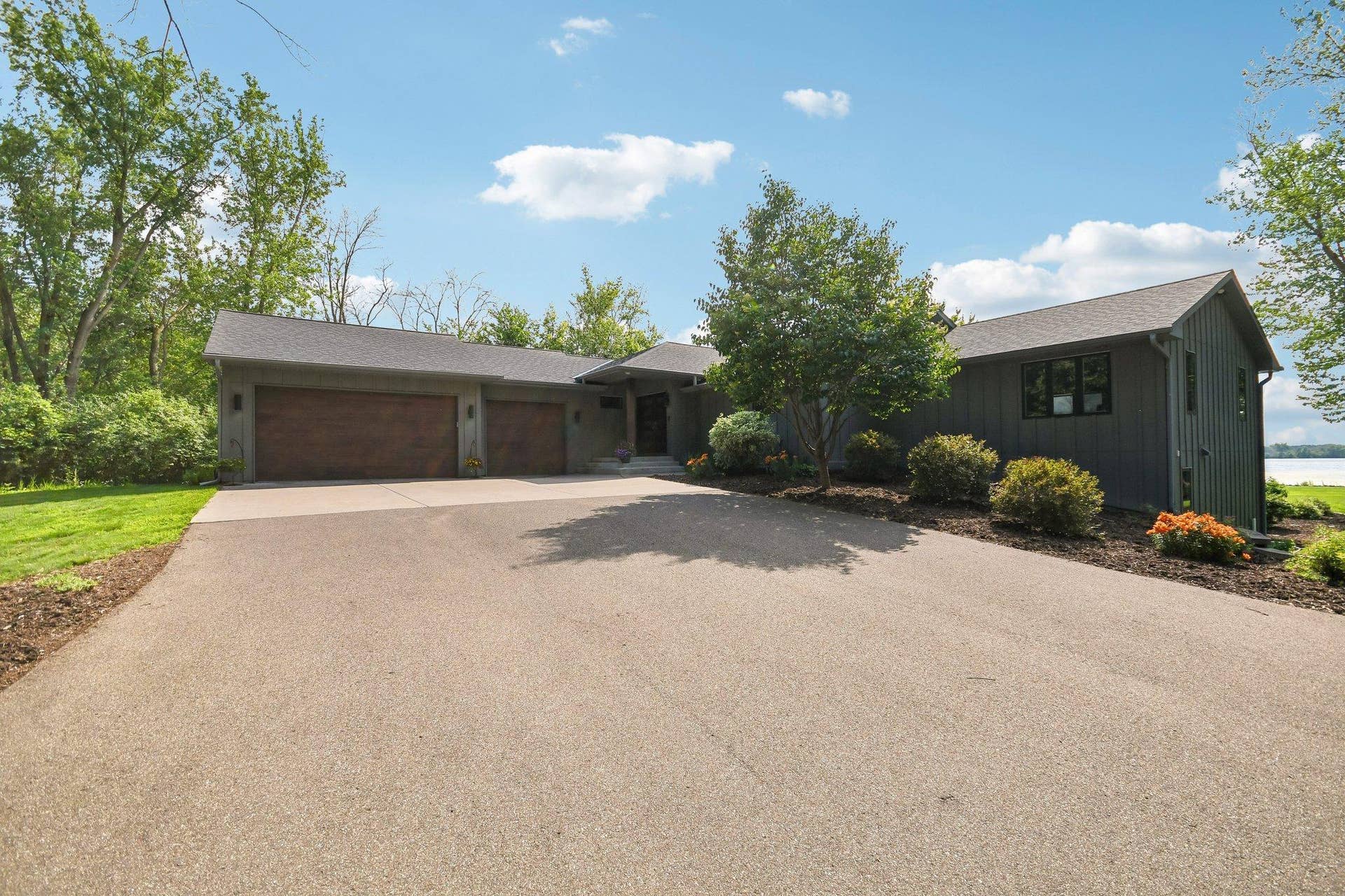7397 Old Mill Road, Hugo, MN 55038 26-web-or-mls-Old Mill Rd-S0207-001r.jpg