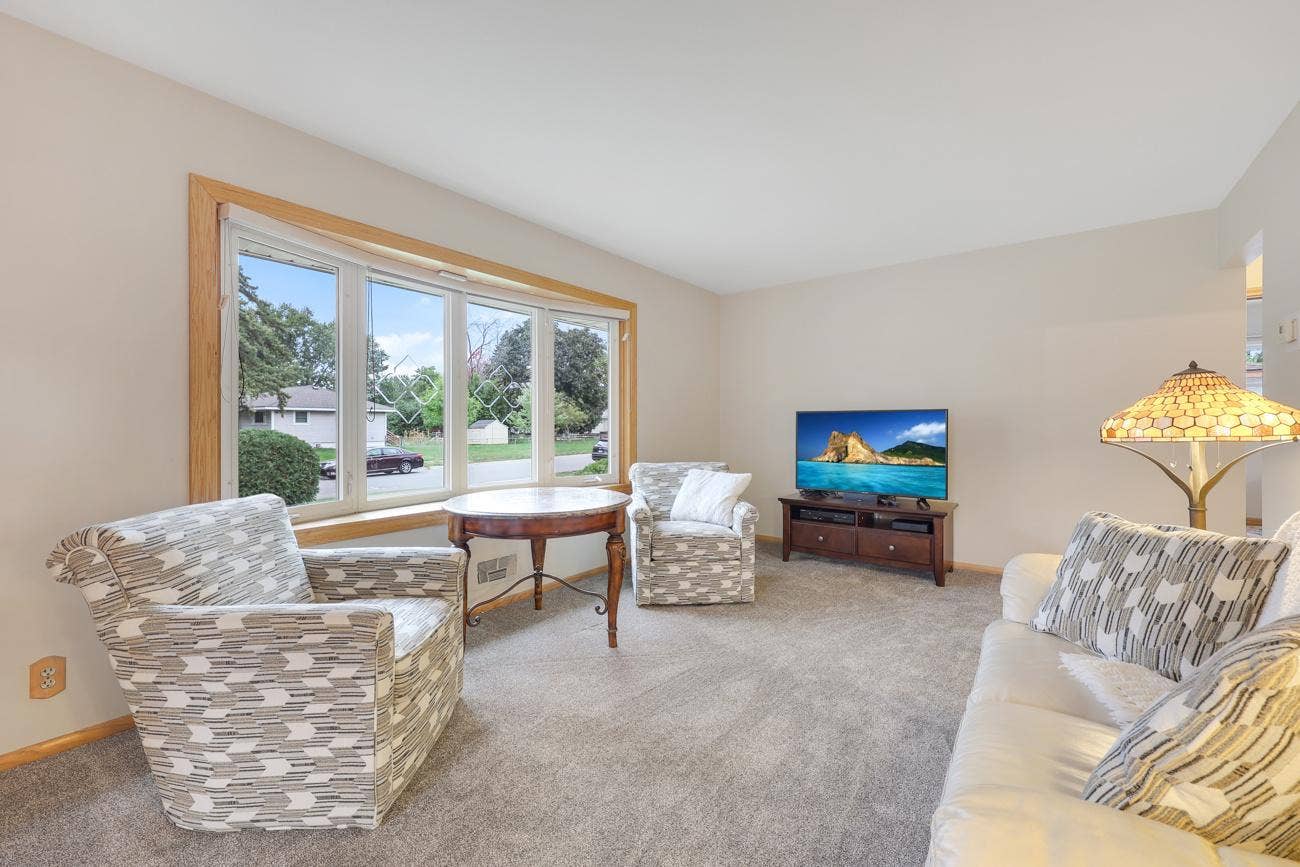 6324 Lee Avenue N, Brooklyn Center, MN 55429 4_16682.jpg
